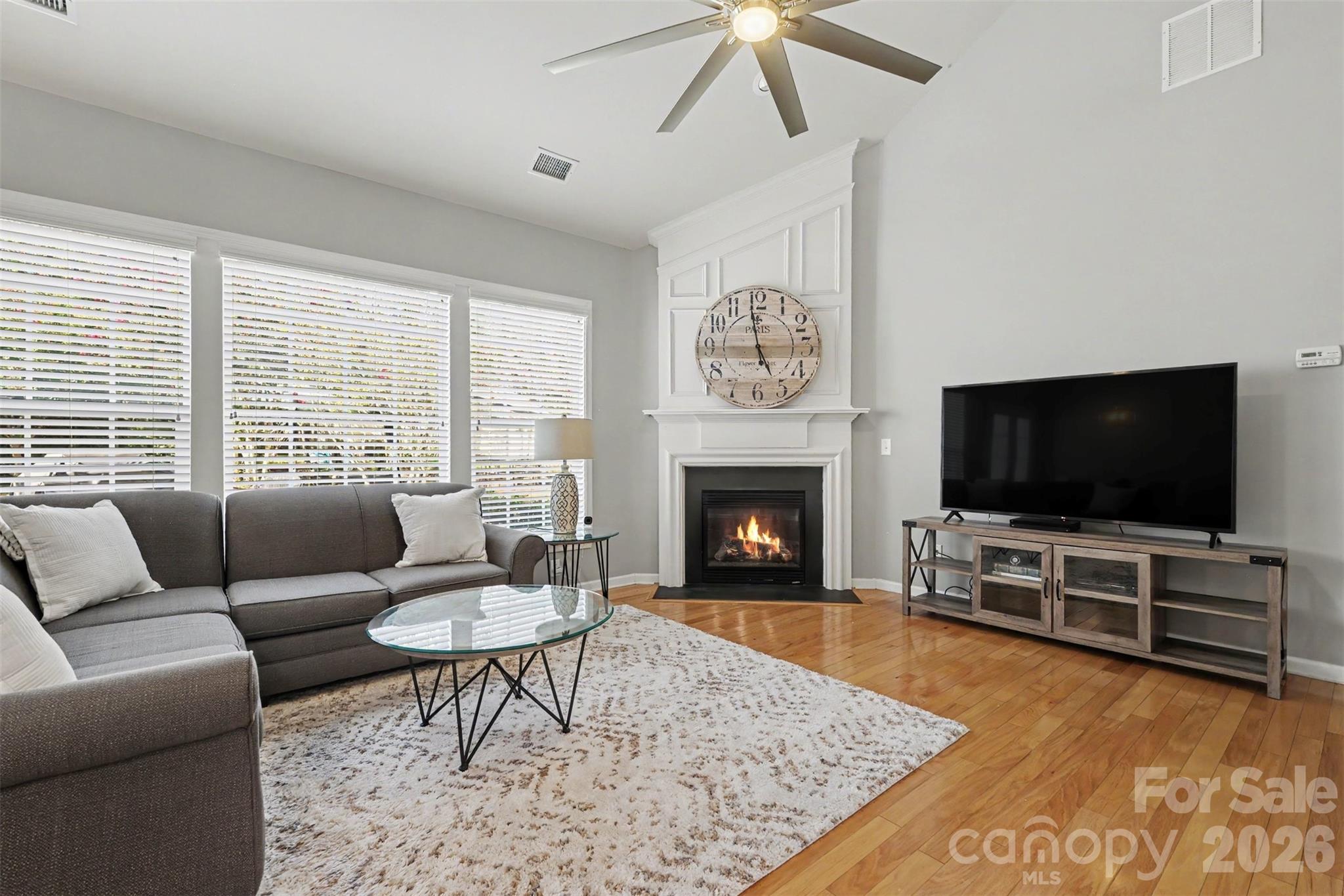 2517 Coltsgate Road Property Photo 1
