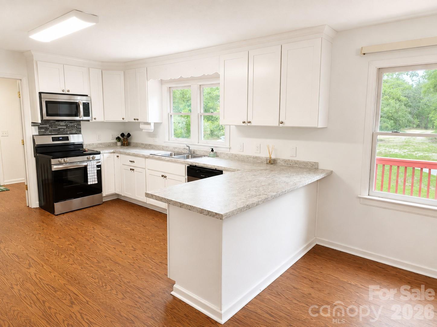 505 Addor Road Property Photo 3