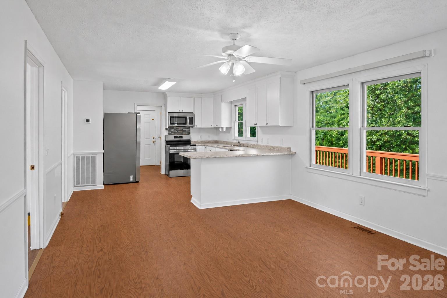 505 Addor Road Property Photo 6