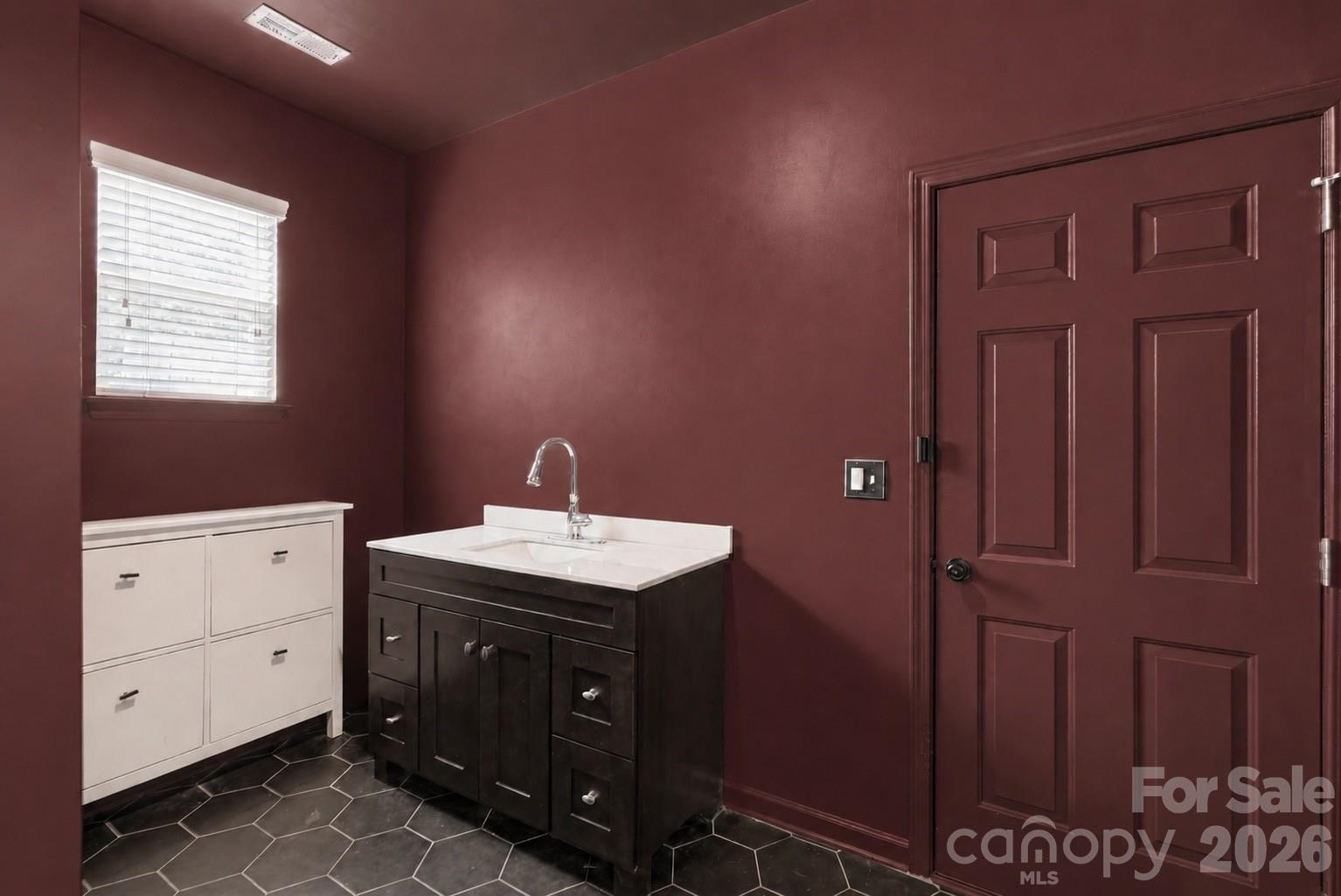 607 Winter Walk Lane Property Photo 31