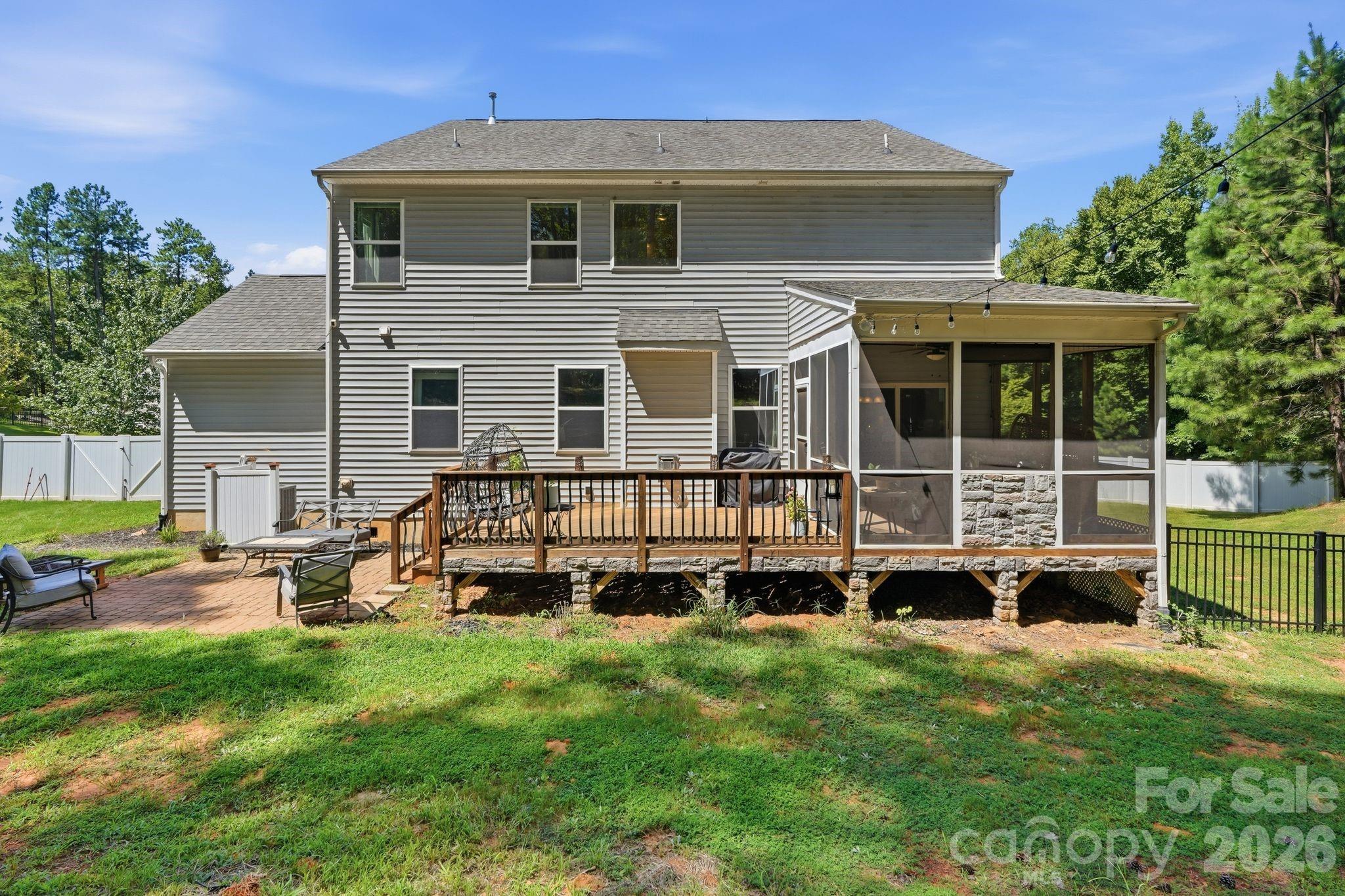 607 Winter Walk Lane Property Photo 34