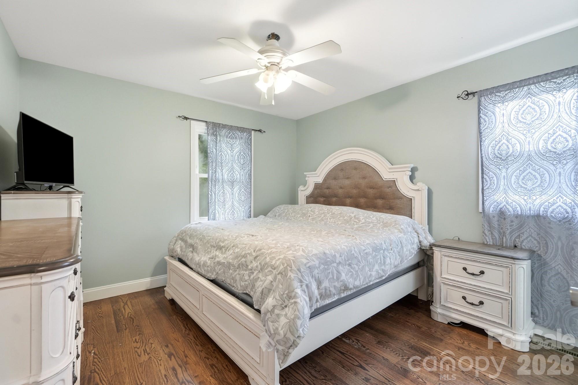 1326 Washington Lane Property Photo 6