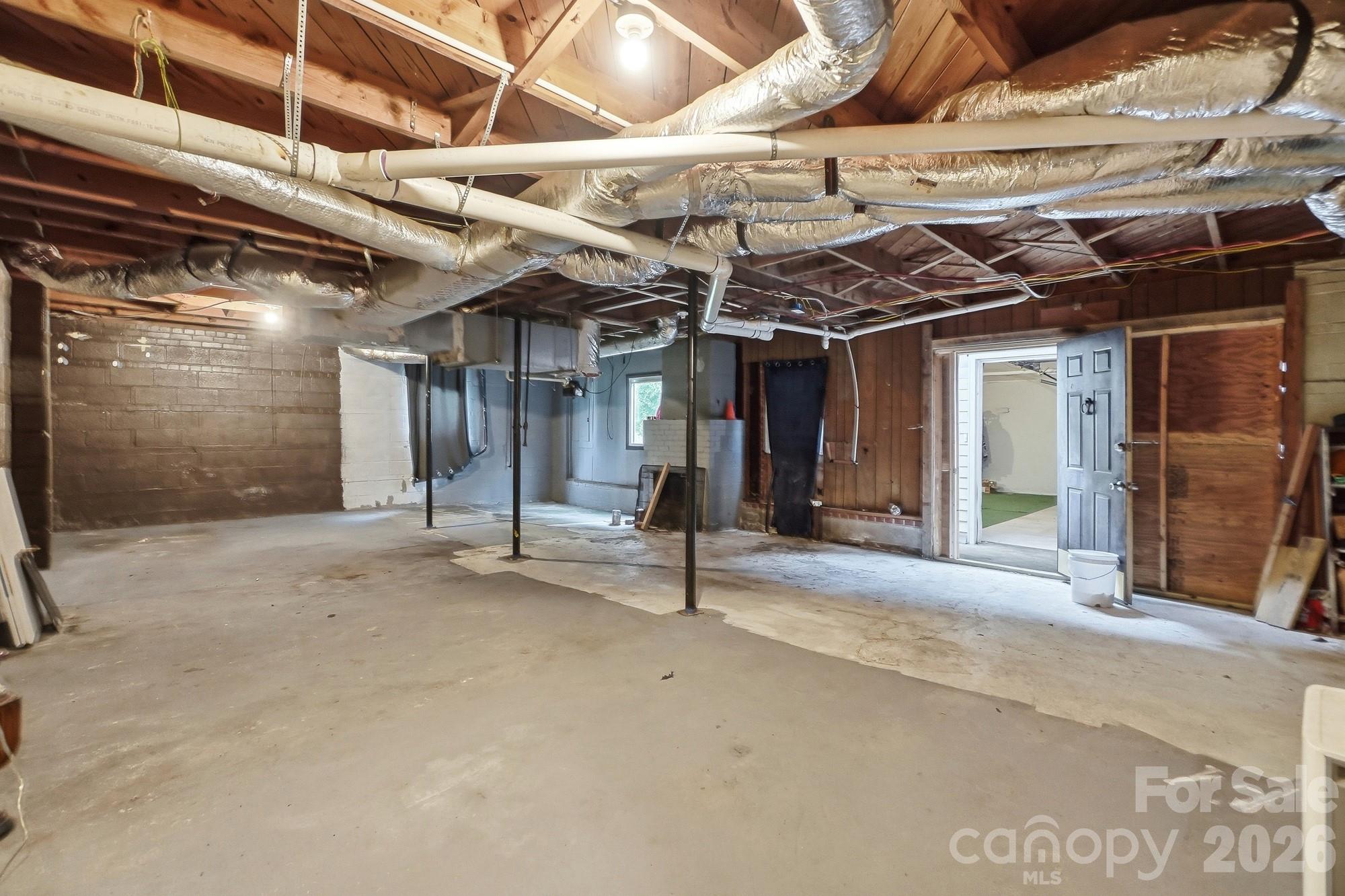 1326 Washington Lane Property Photo 11