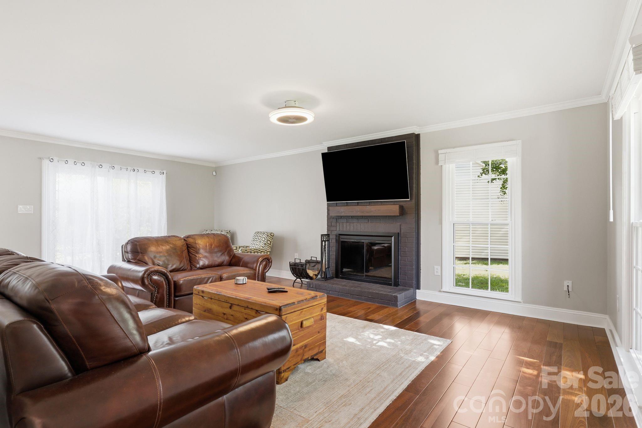 12200 Bay Tree Way Property Photo 6