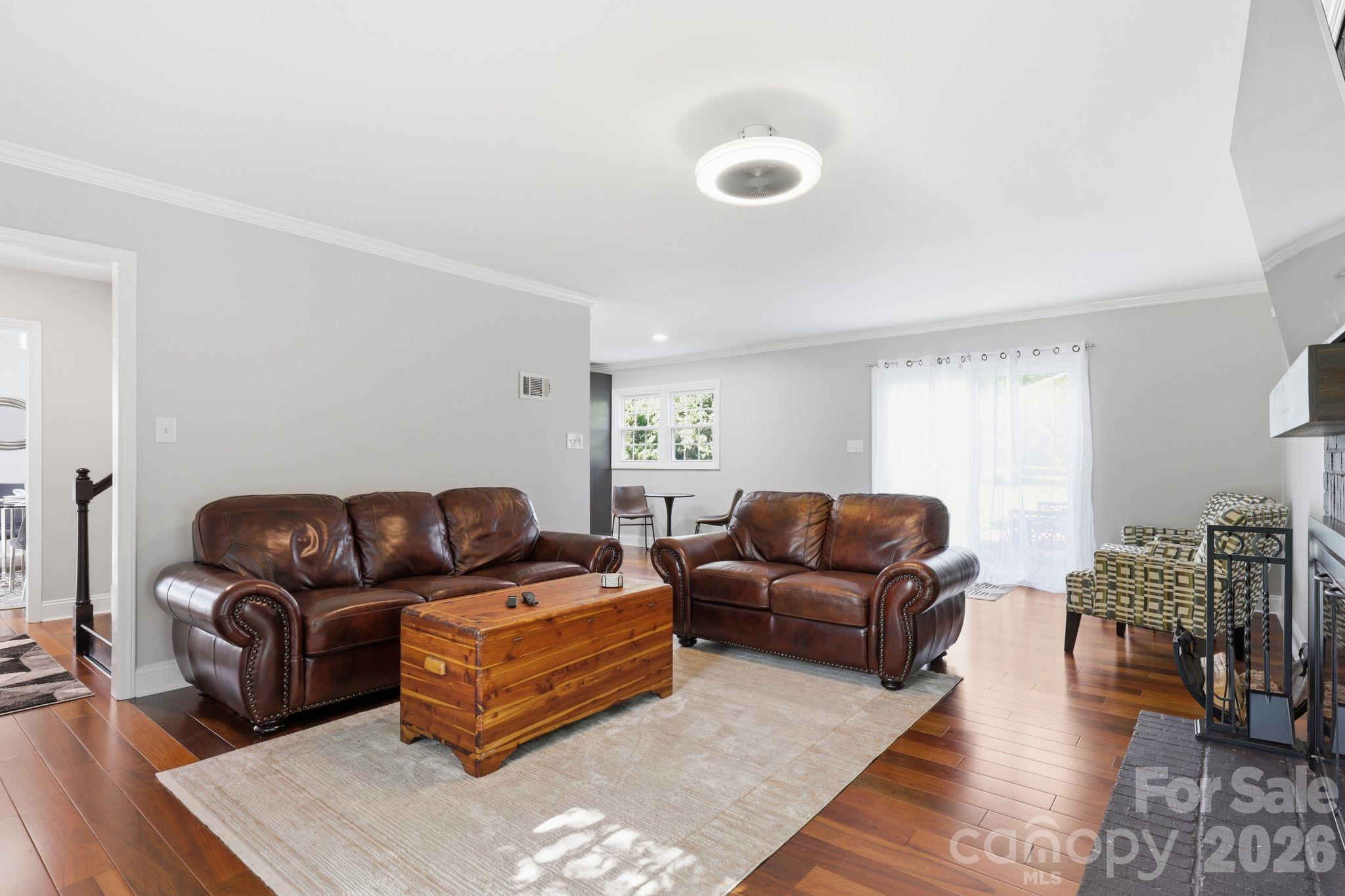 12200 Bay Tree Way Property Photo 7