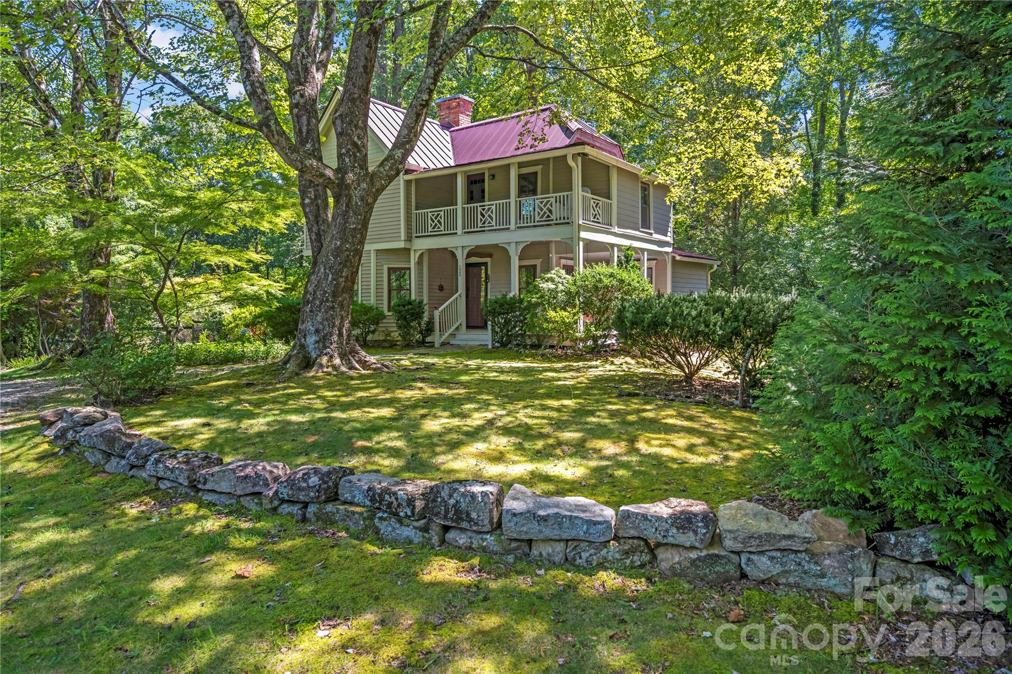 520 Esseola Street Property Photo 3