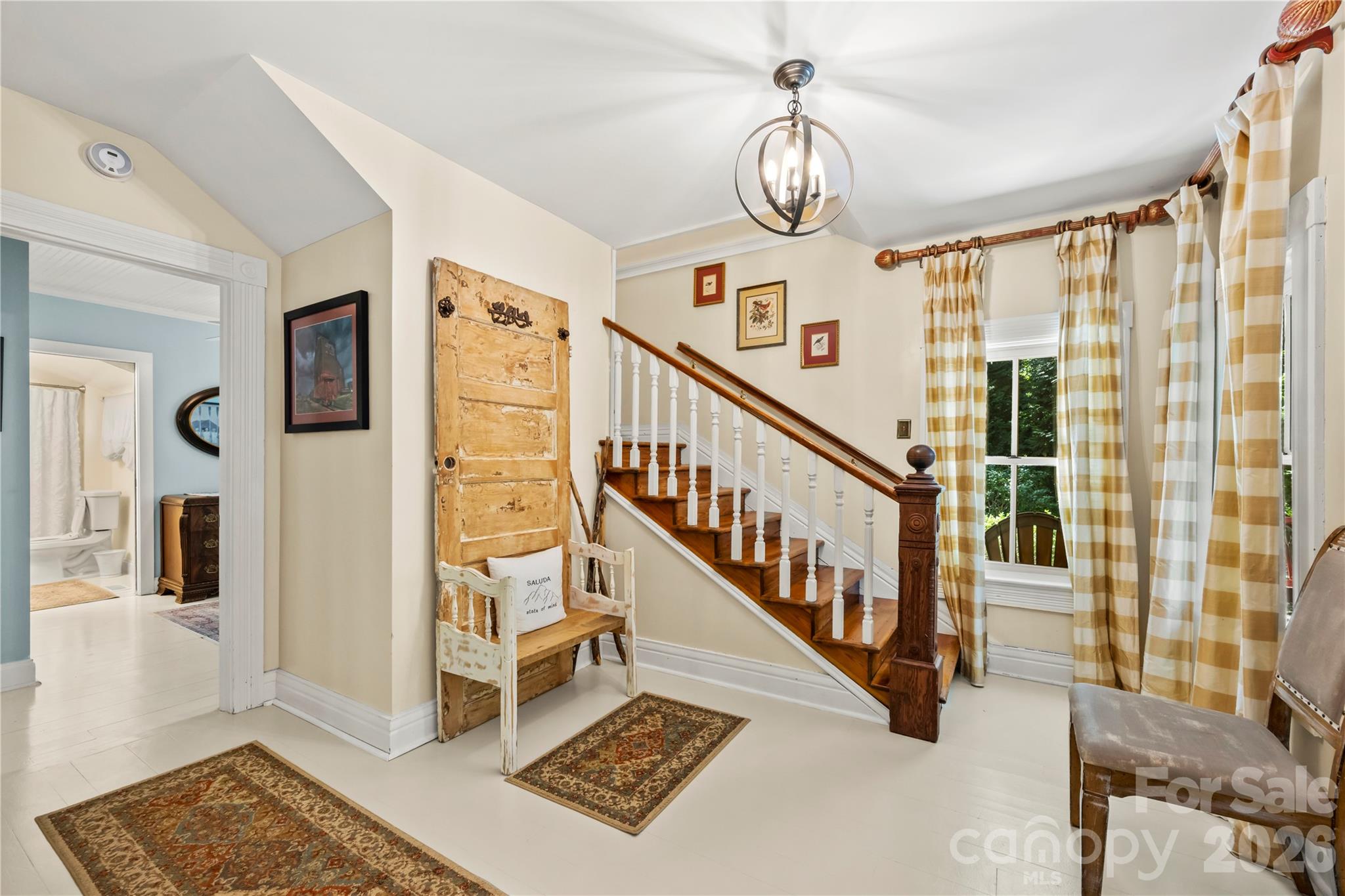 520 Esseola Street Property Photo 8