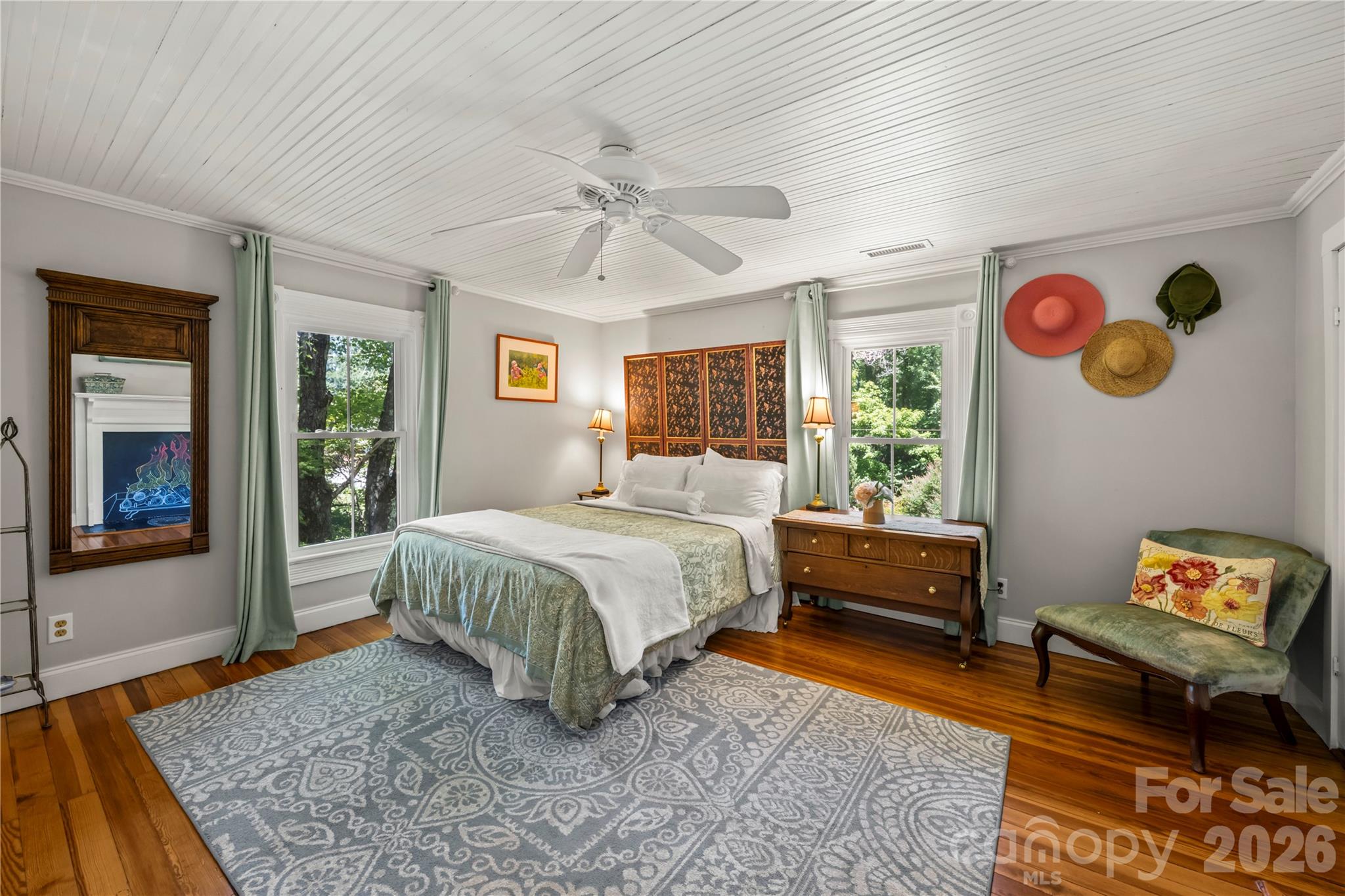 520 Esseola Street Property Photo 16