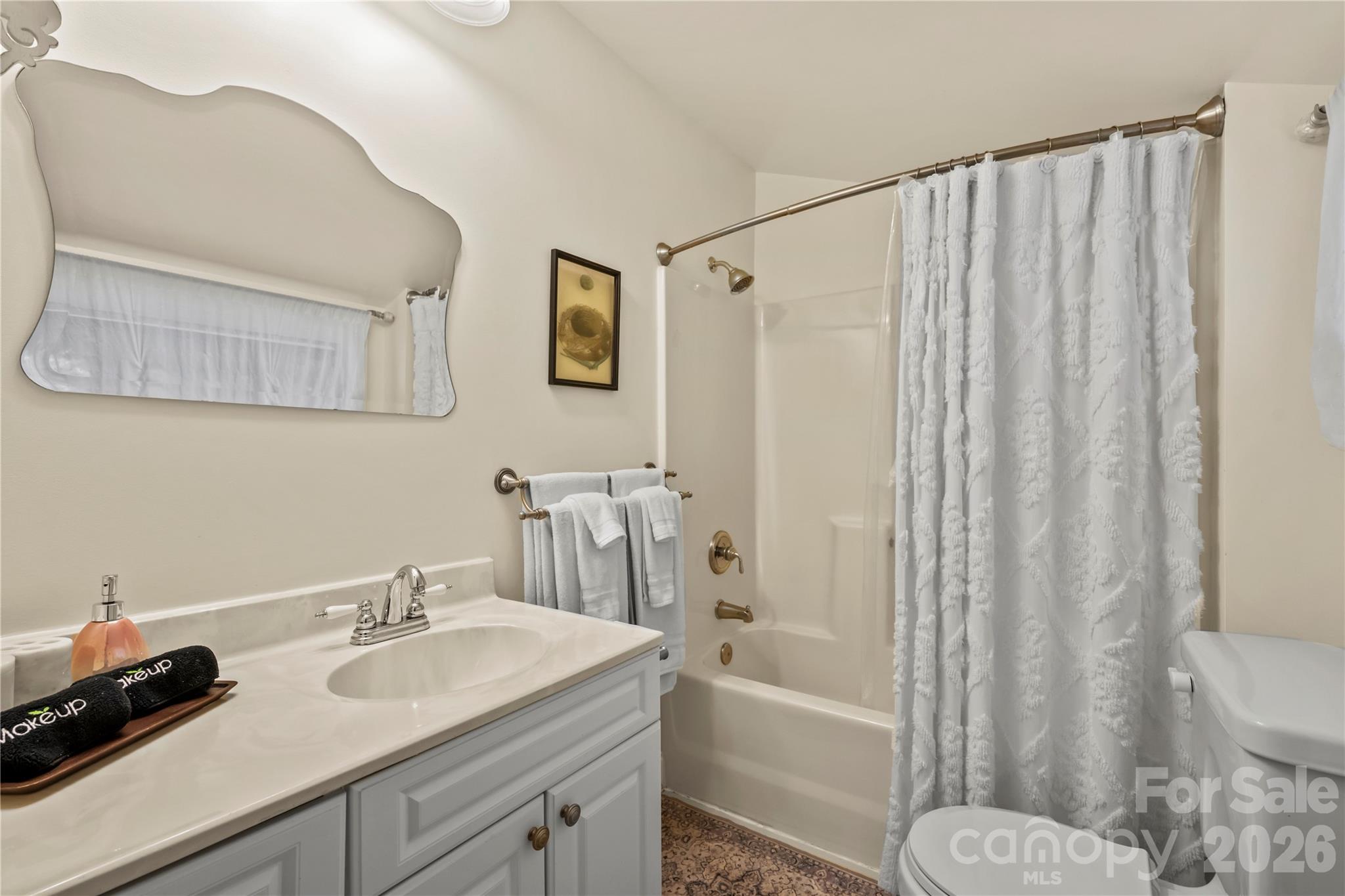 520 Esseola Street Property Photo 20