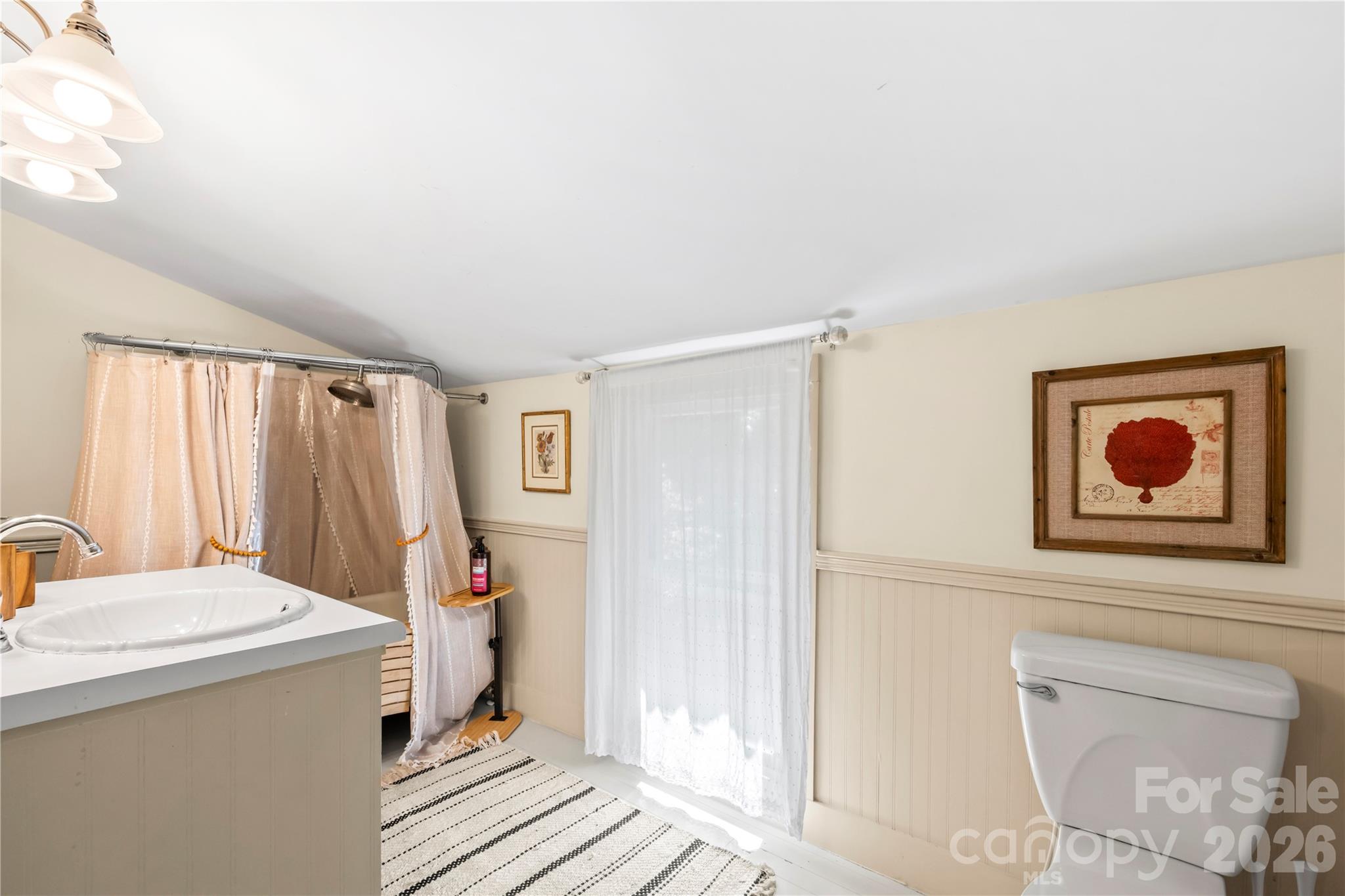 520 Esseola Street Property Photo 21
