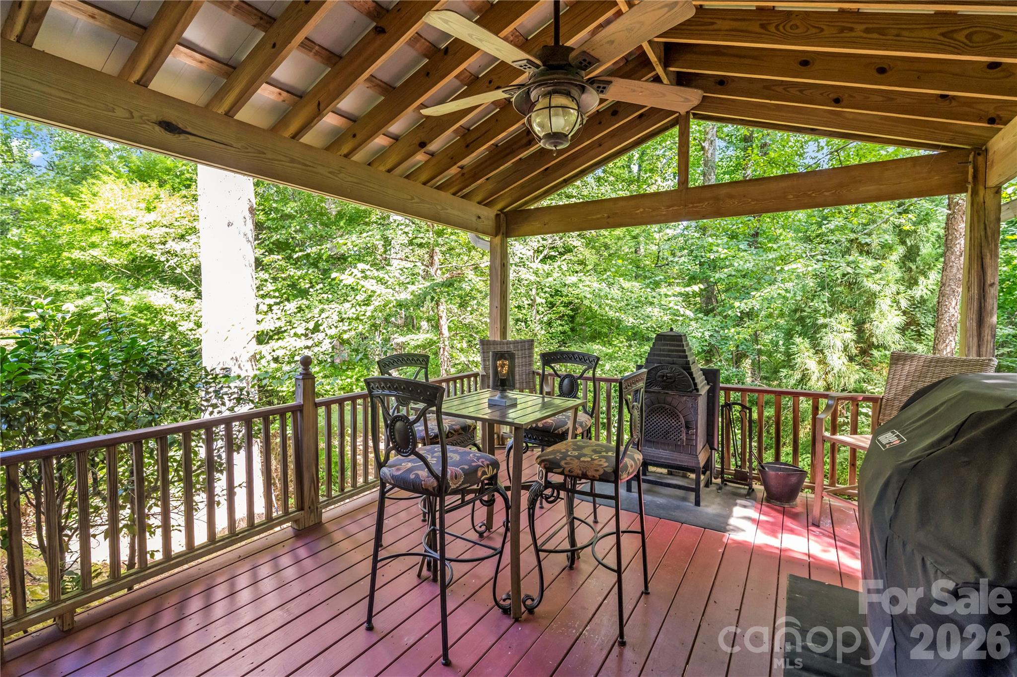 520 Esseola Street Property Photo 22