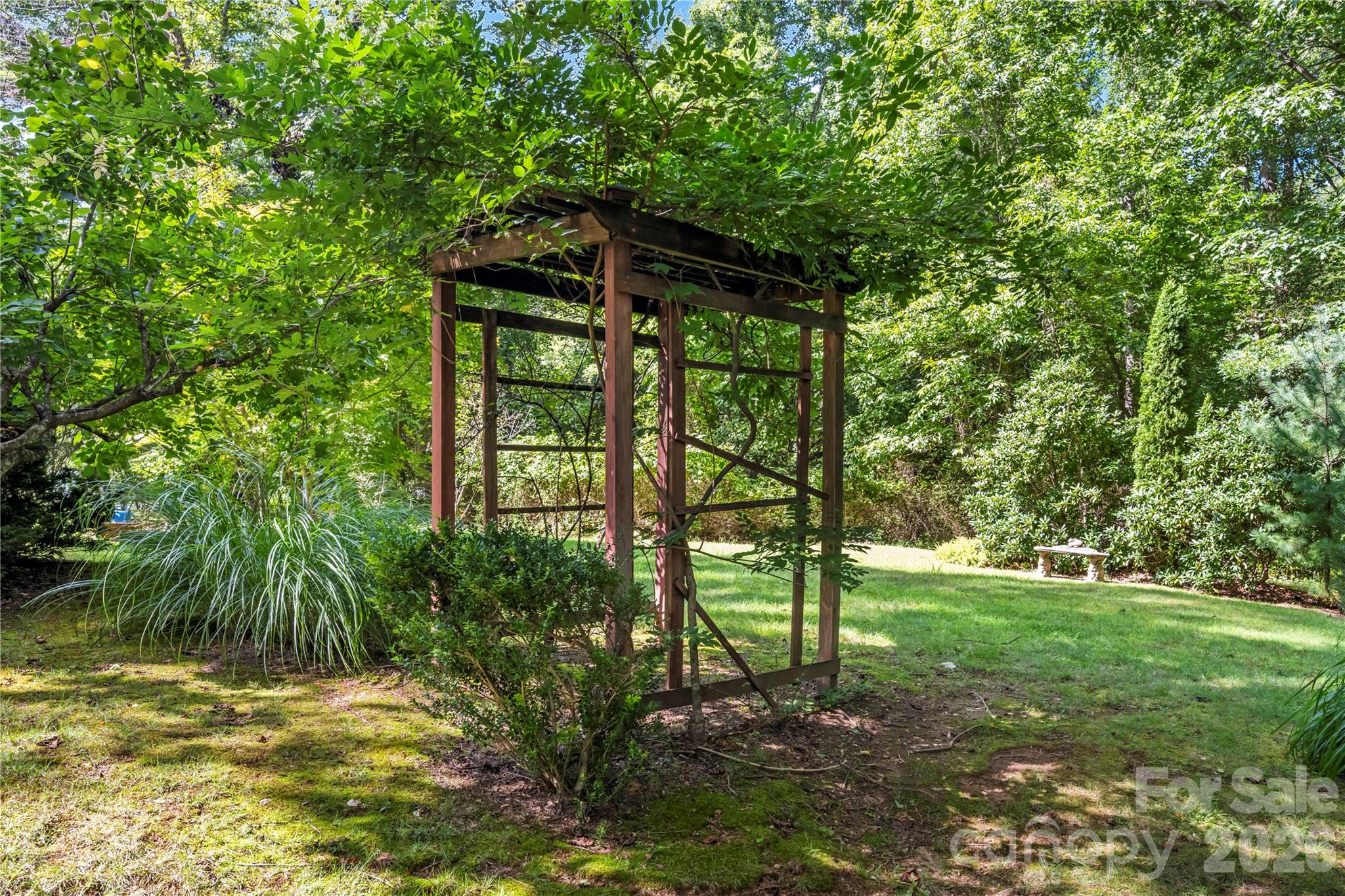 520 Esseola Street Property Photo 37