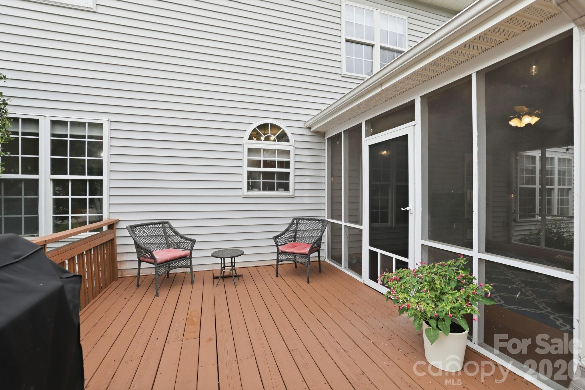 12415 Oakbriar Lane Property Photo 33