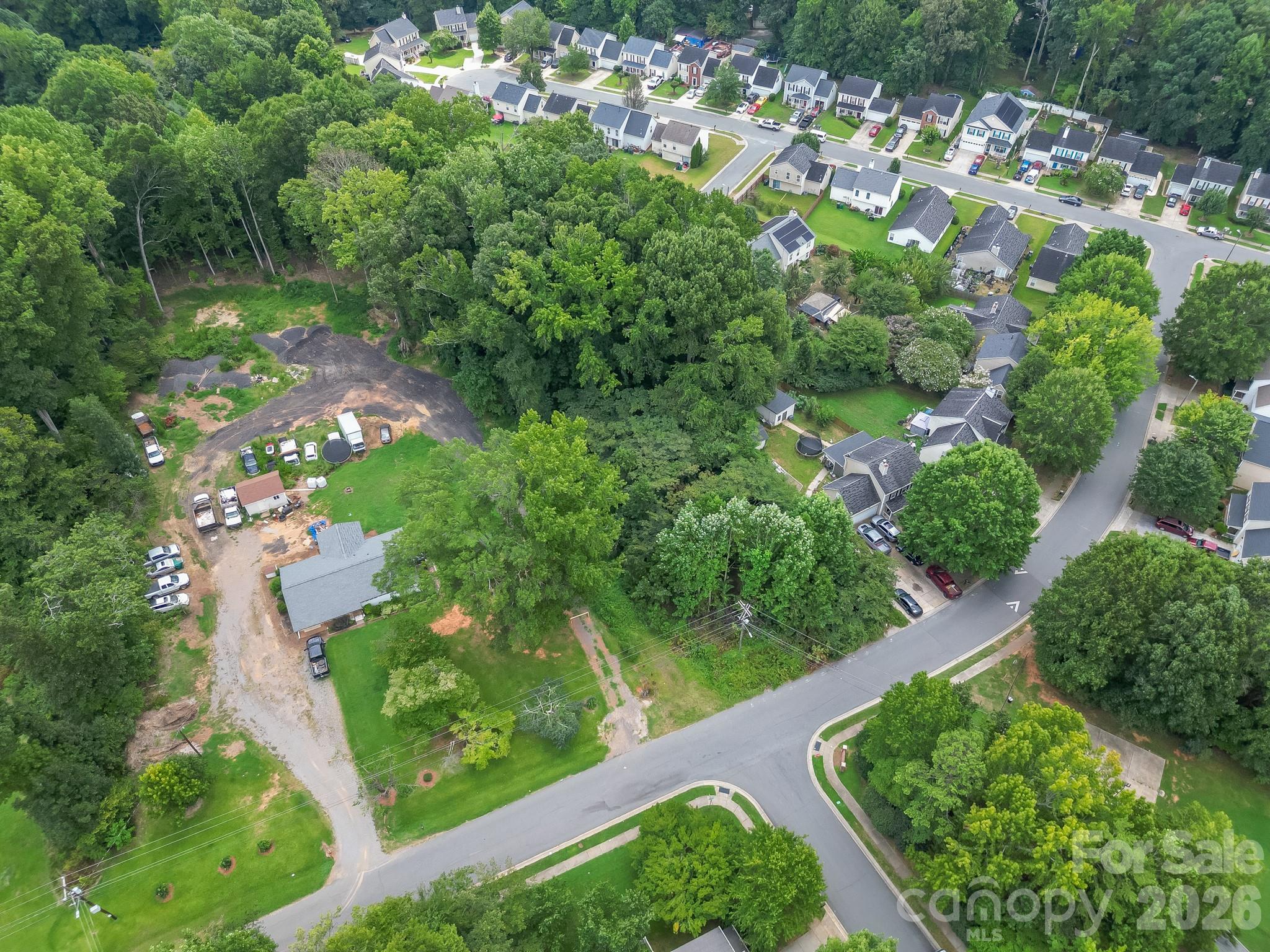 3229 James Road Property Photo 5