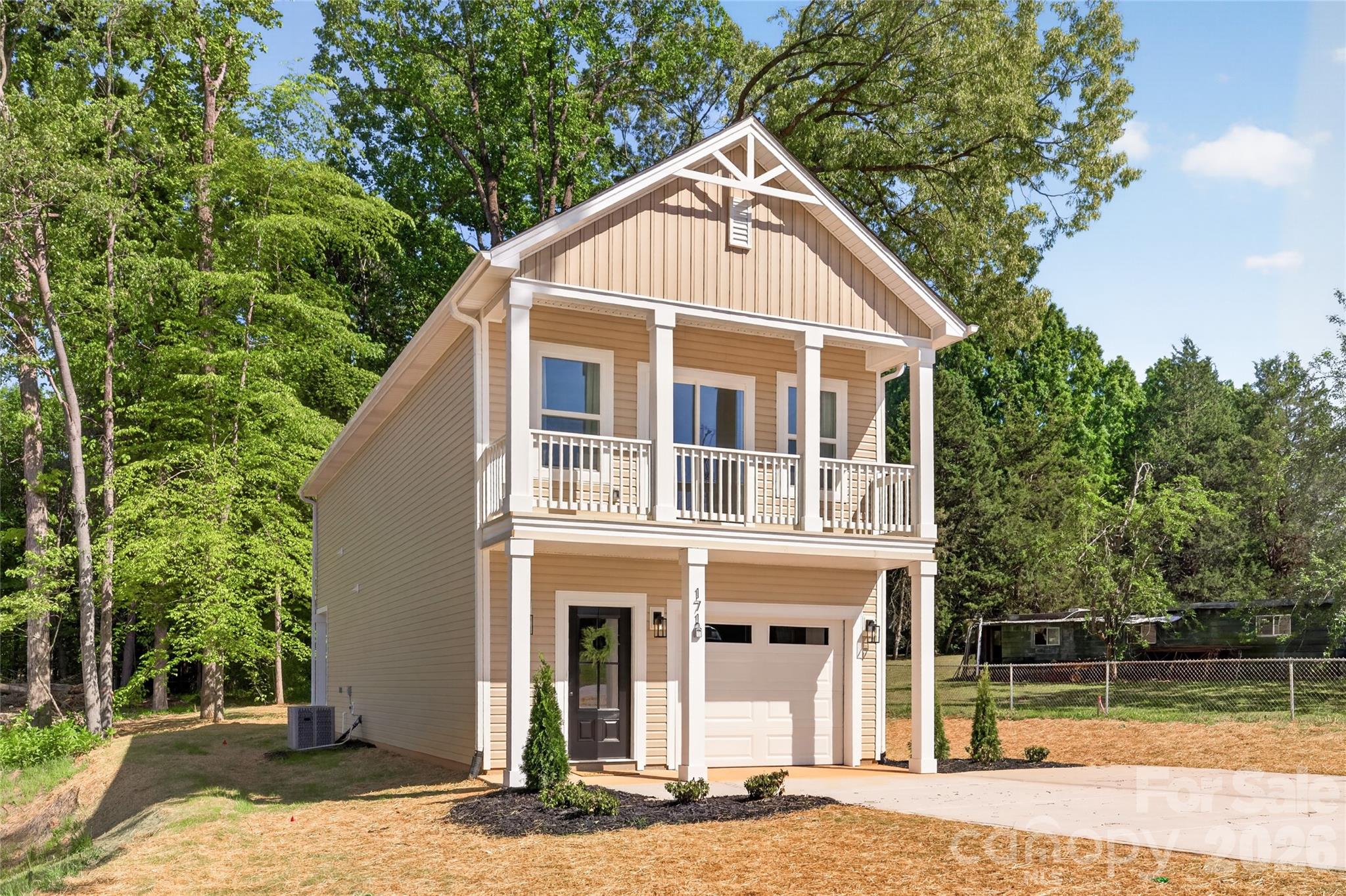 150 Hansard Drive Property Photo 1