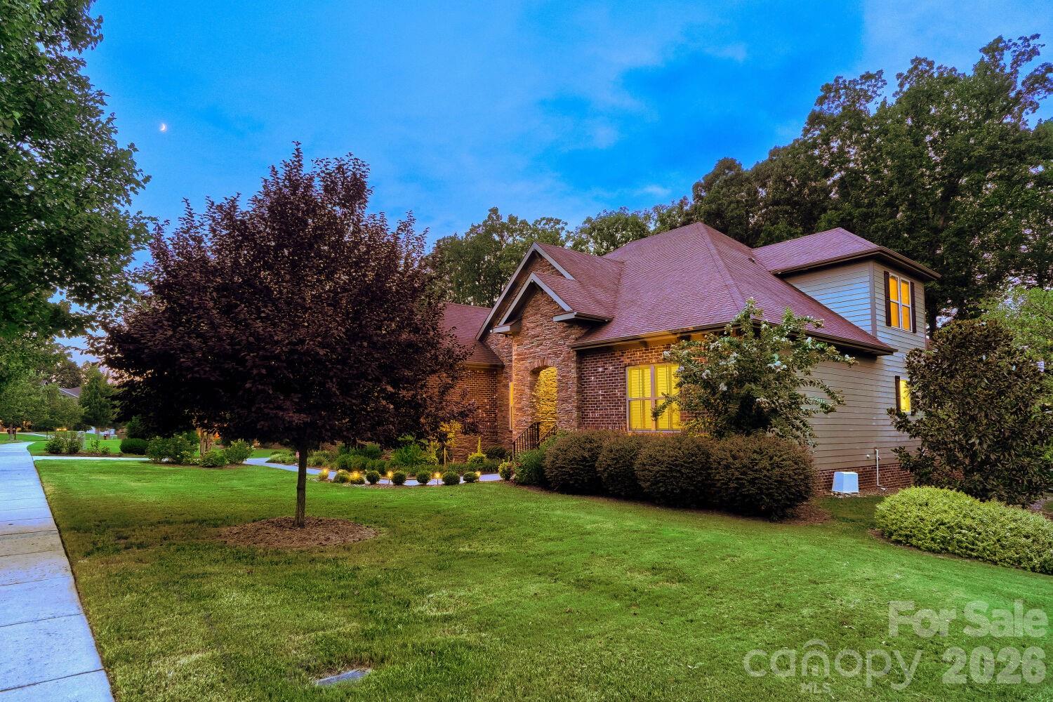 8701 Whitehawk Hill Road Property Photo 3