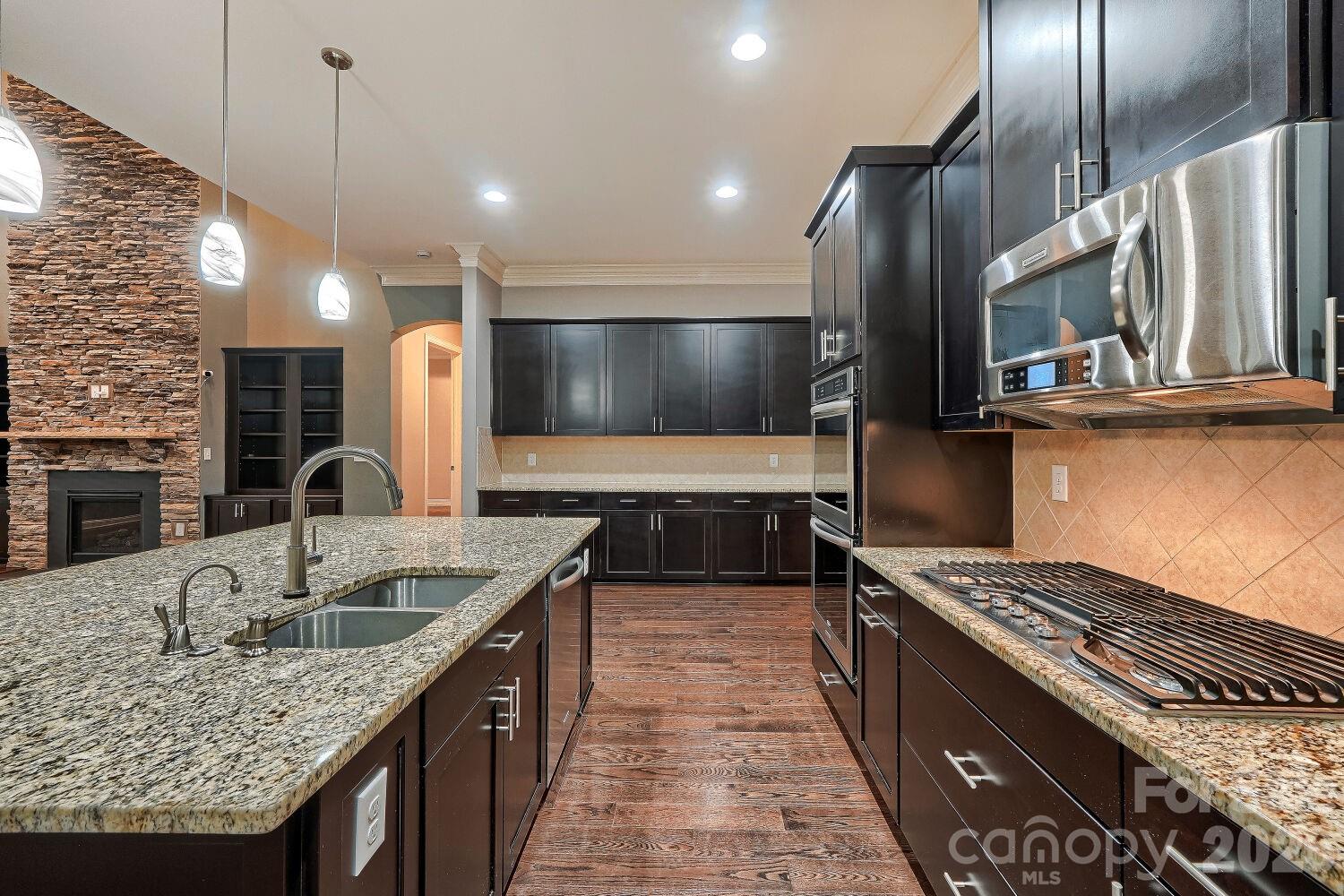 8701 Whitehawk Hill Road Property Photo 10