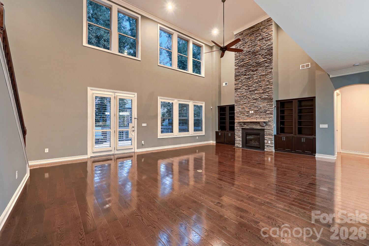 8701 Whitehawk Hill Road Property Photo 14