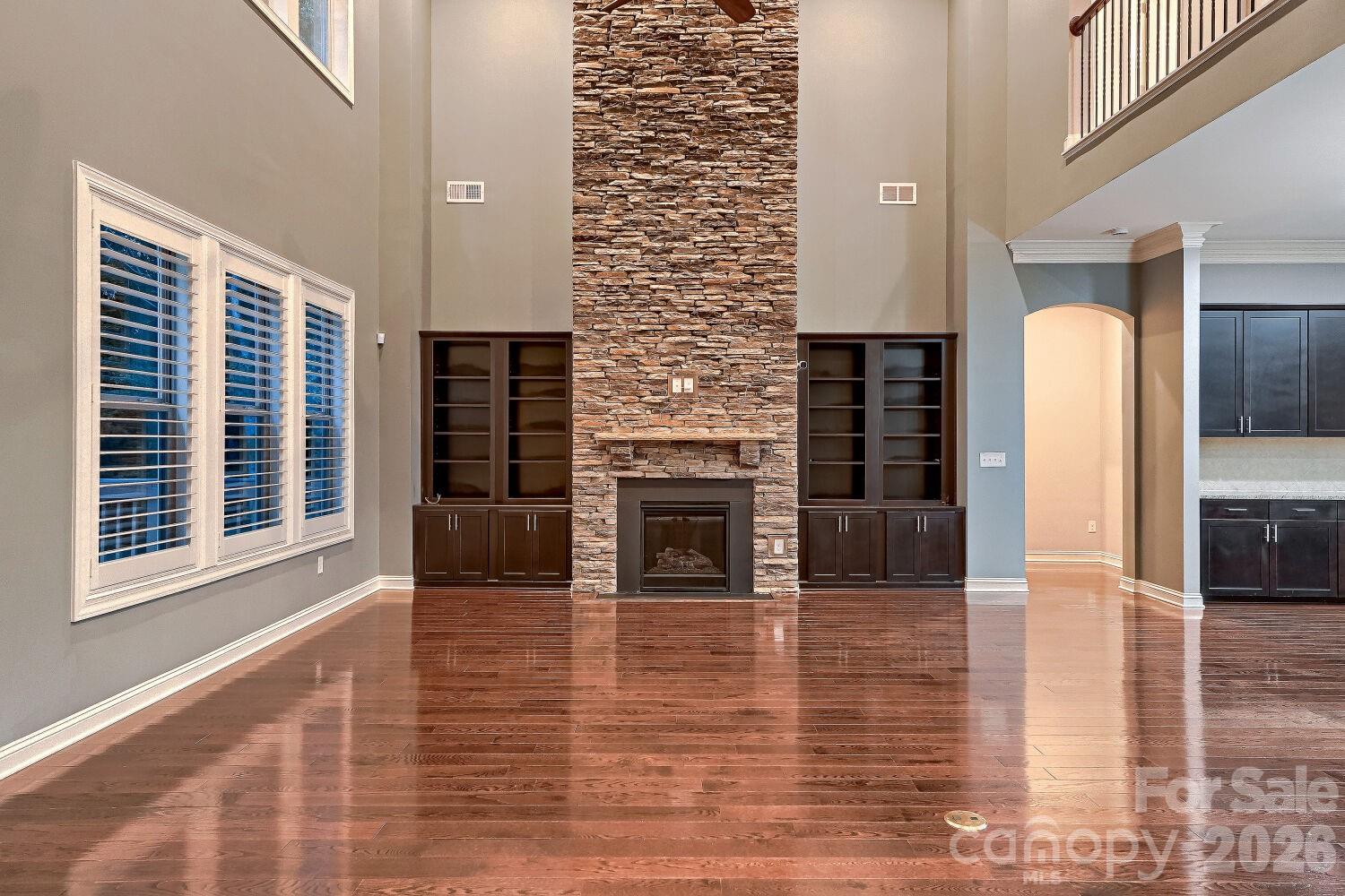 8701 Whitehawk Hill Road Property Photo 16