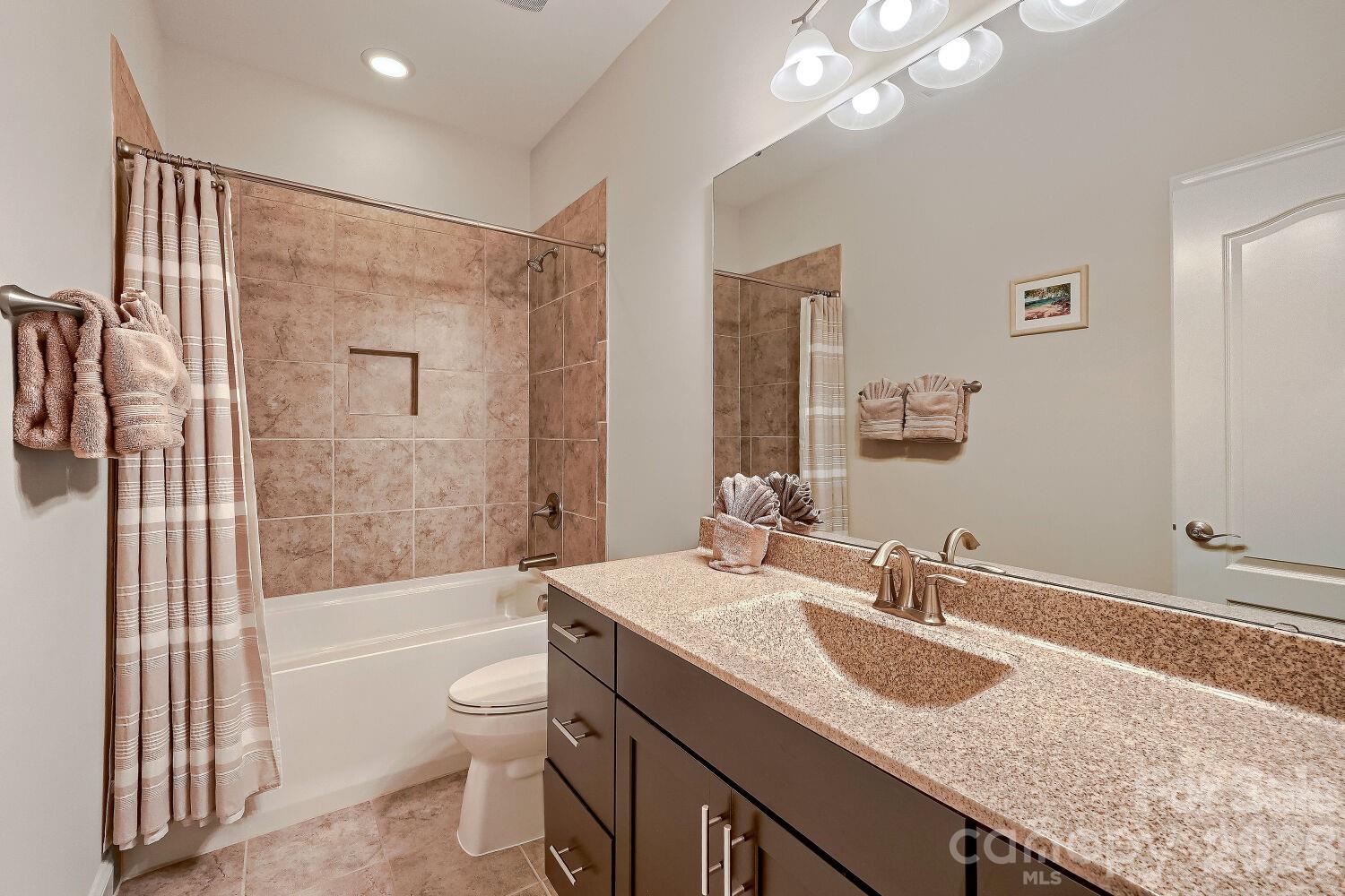 8701 Whitehawk Hill Road Property Photo 32
