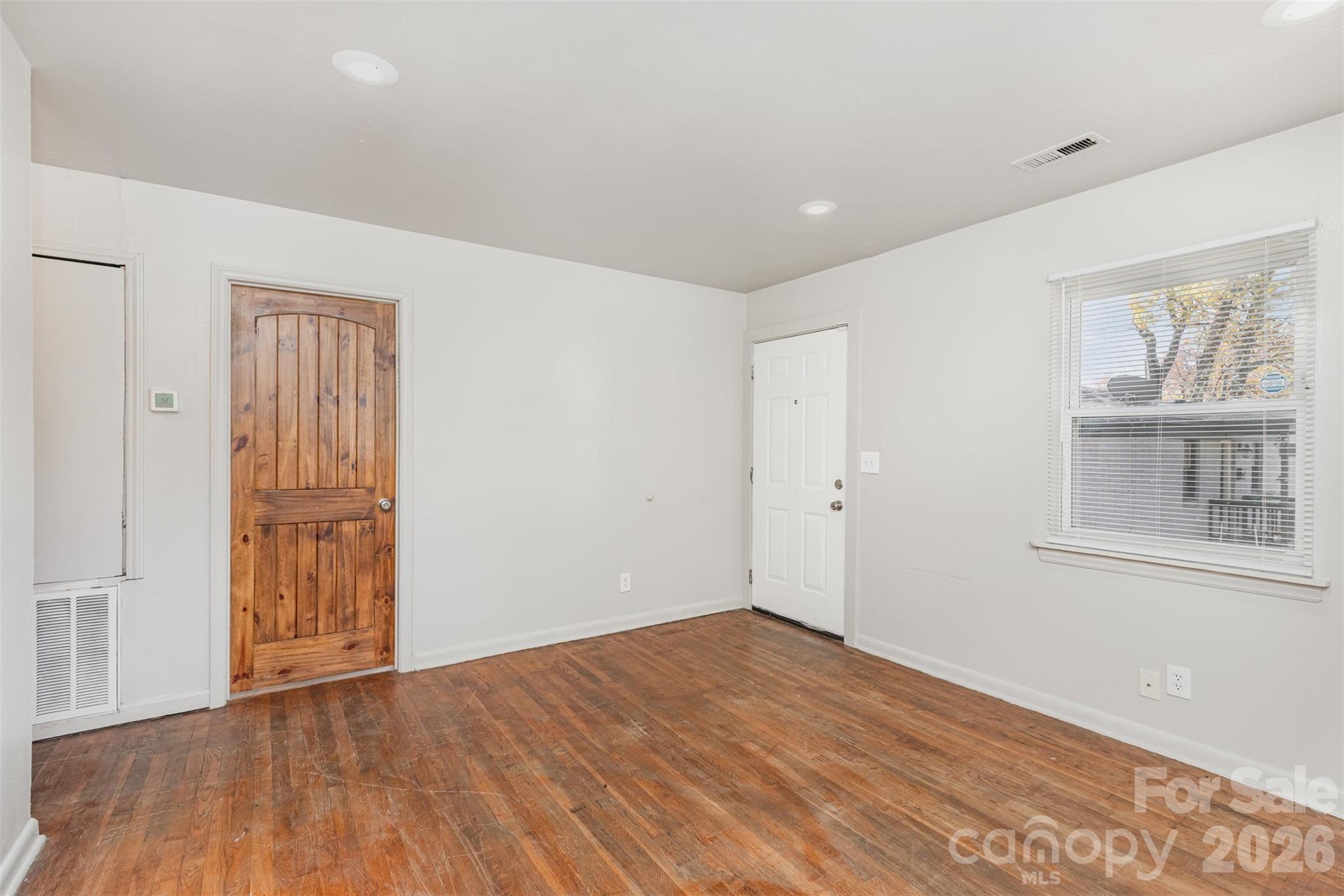 2301-2407 Julia Avenue Property Photo 9
