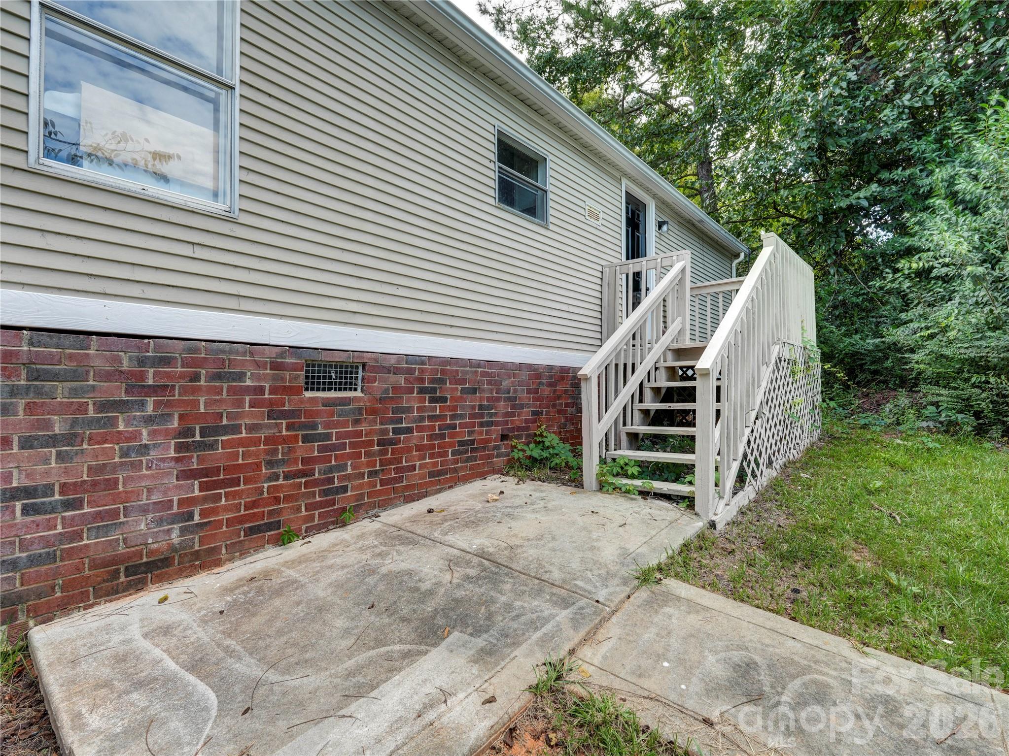 141 Patricia Street Property Photo 9