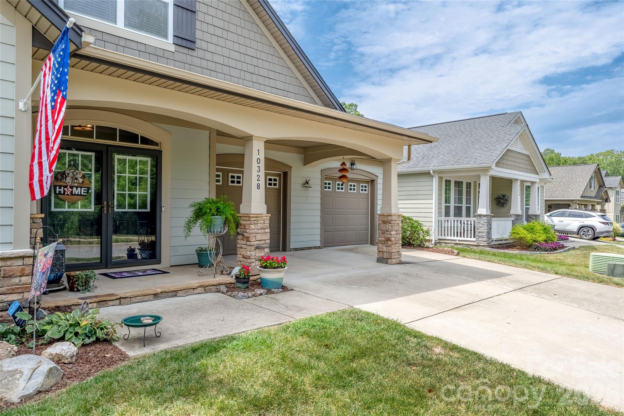 10328 Drake Hill Drive Property Photo 4