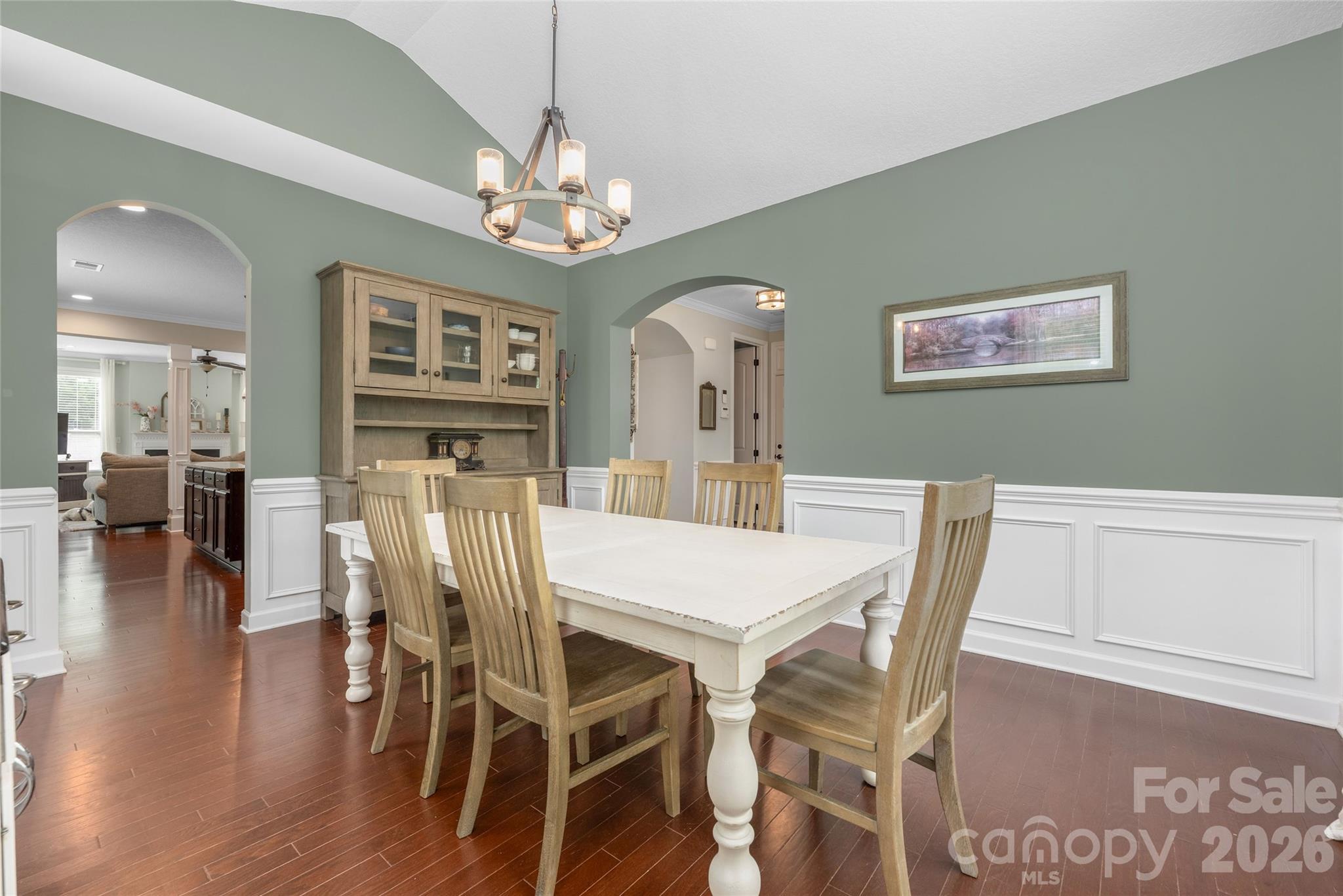 10328 Drake Hill Drive Property Photo 8