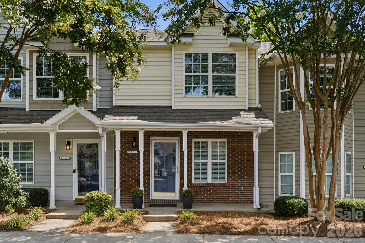 2511 Brackley Place Property Photo 2