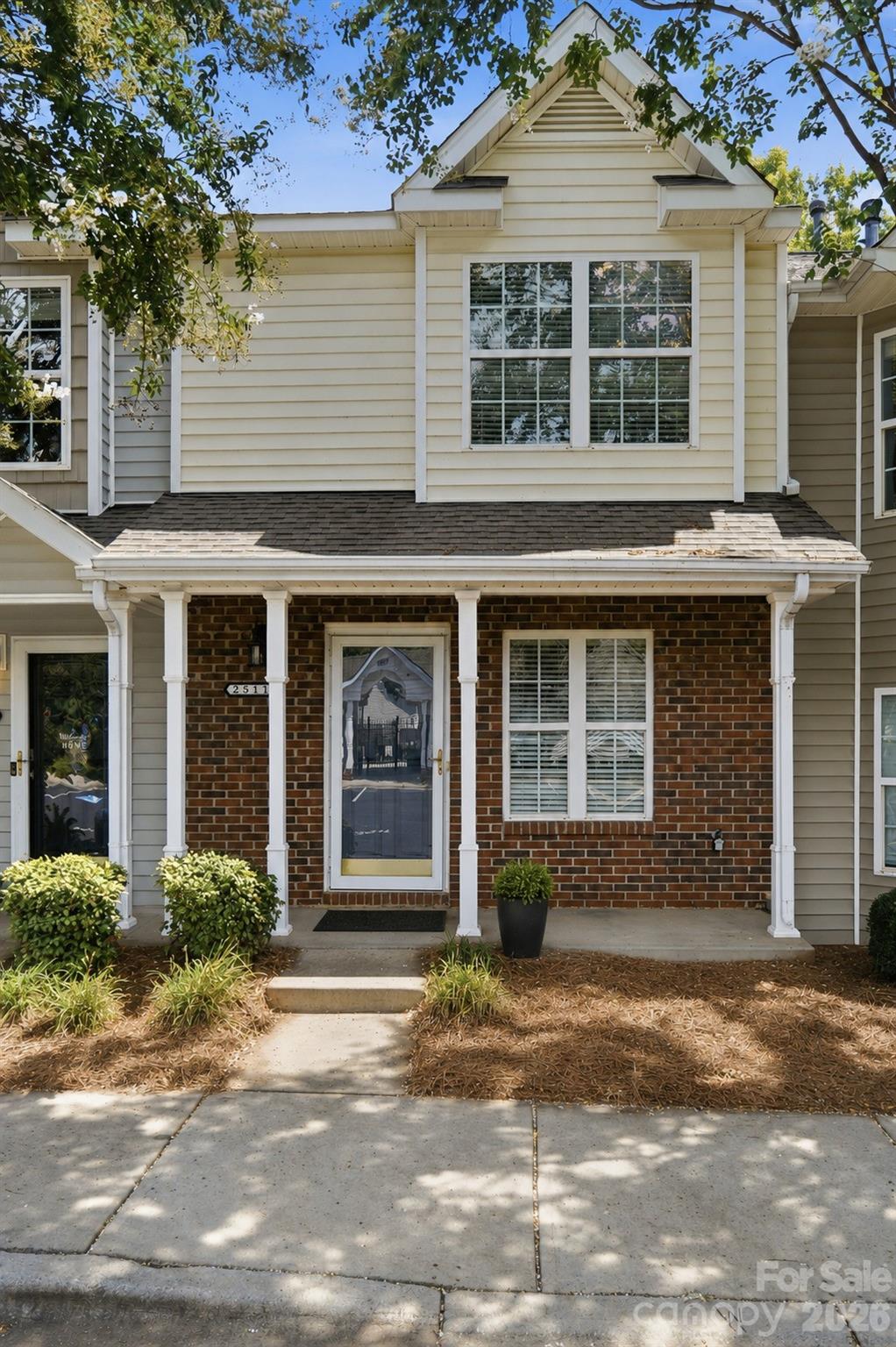 2511 Brackley Place Property Photo 4