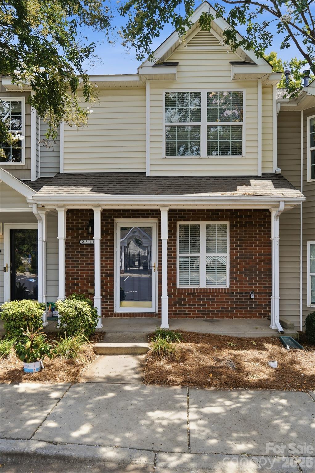 2511 Brackley Place Property Photo 5