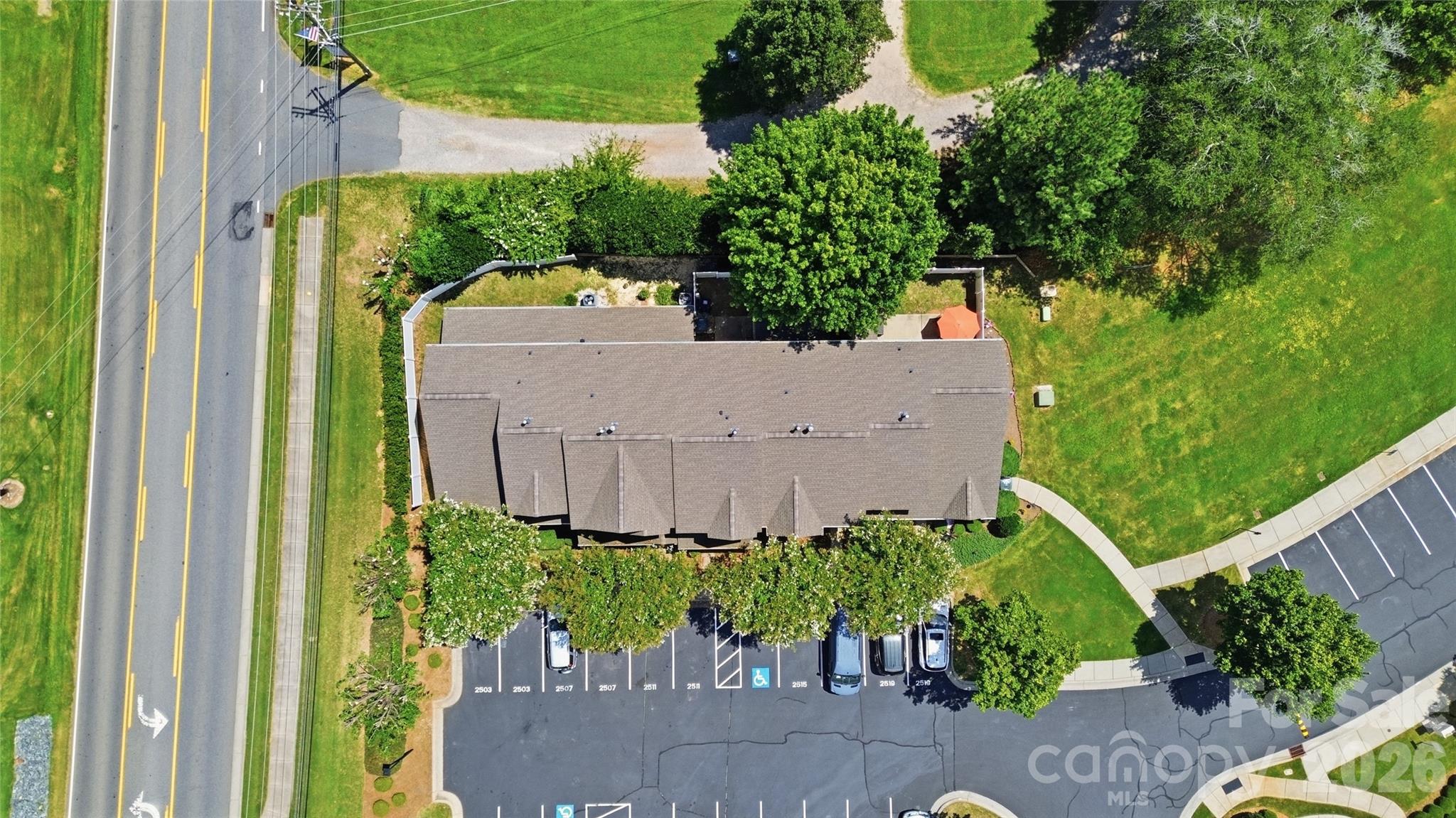 2511 Brackley Place Property Photo 40