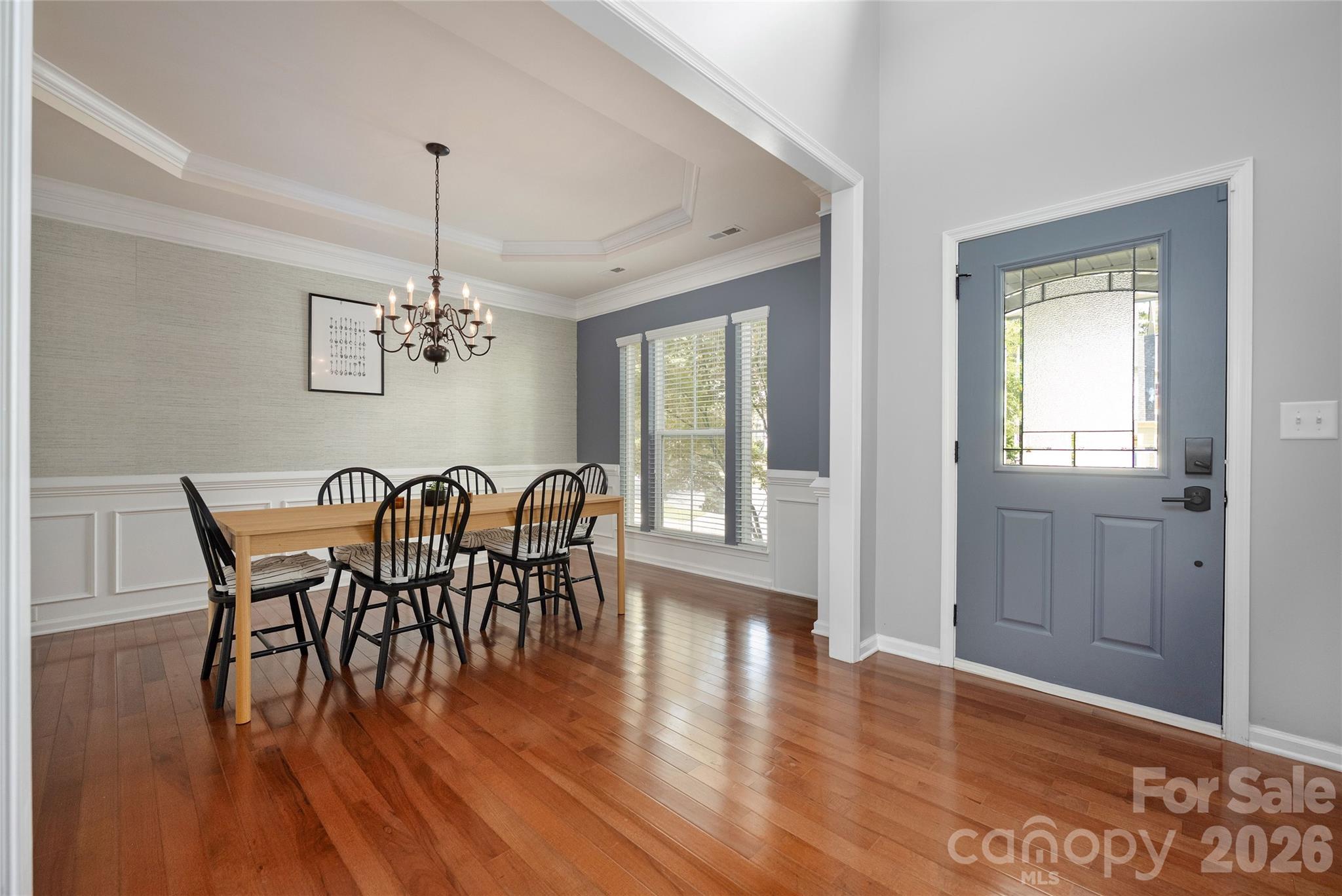 11708 Warfield Avenue Property Photo 5