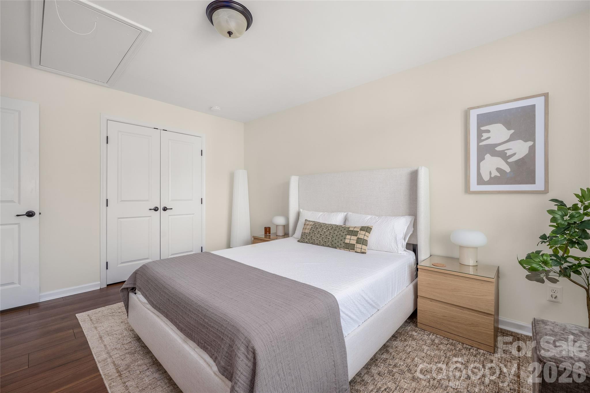 11708 Warfield Avenue Property Photo 32