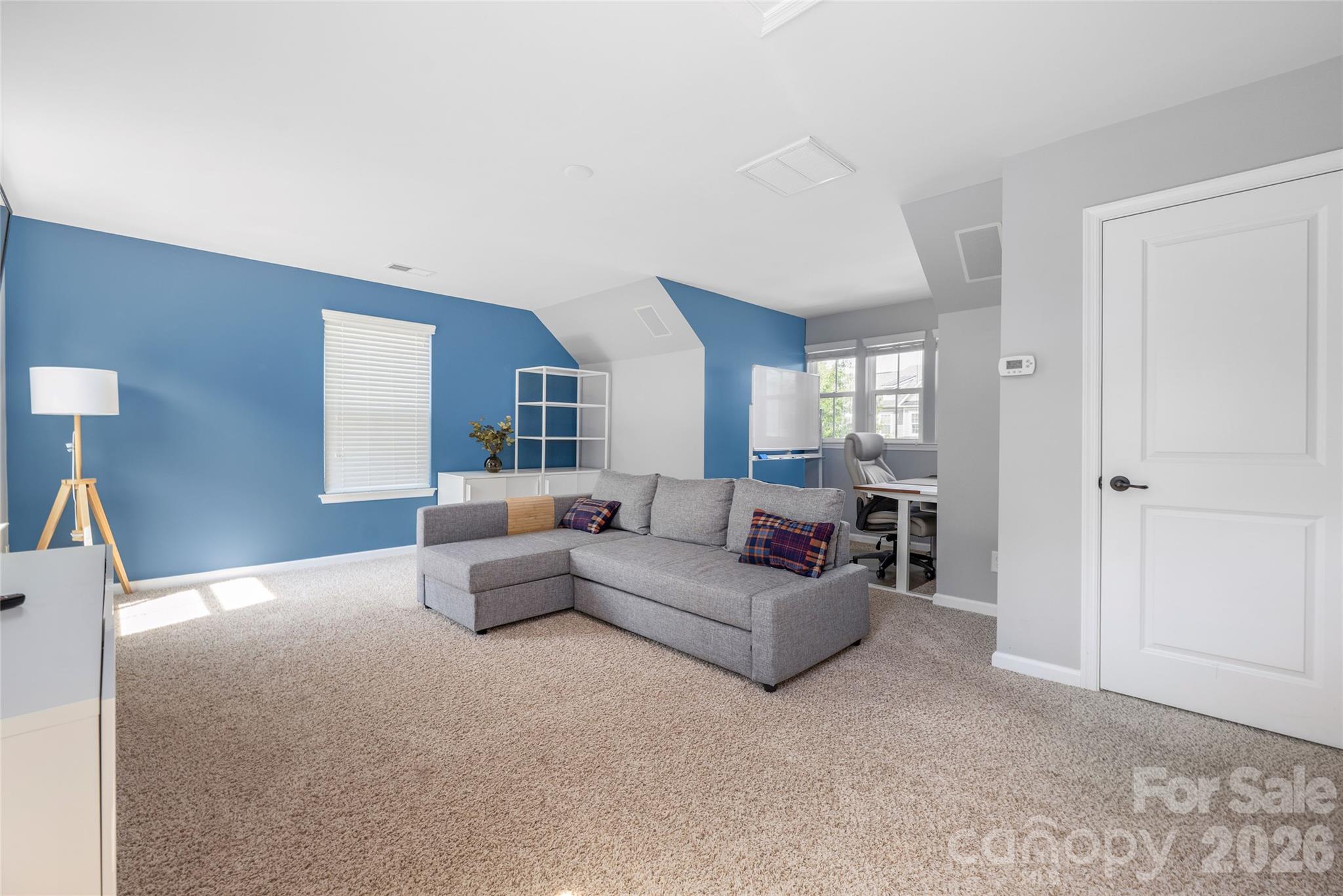 11708 Warfield Avenue Property Photo 38