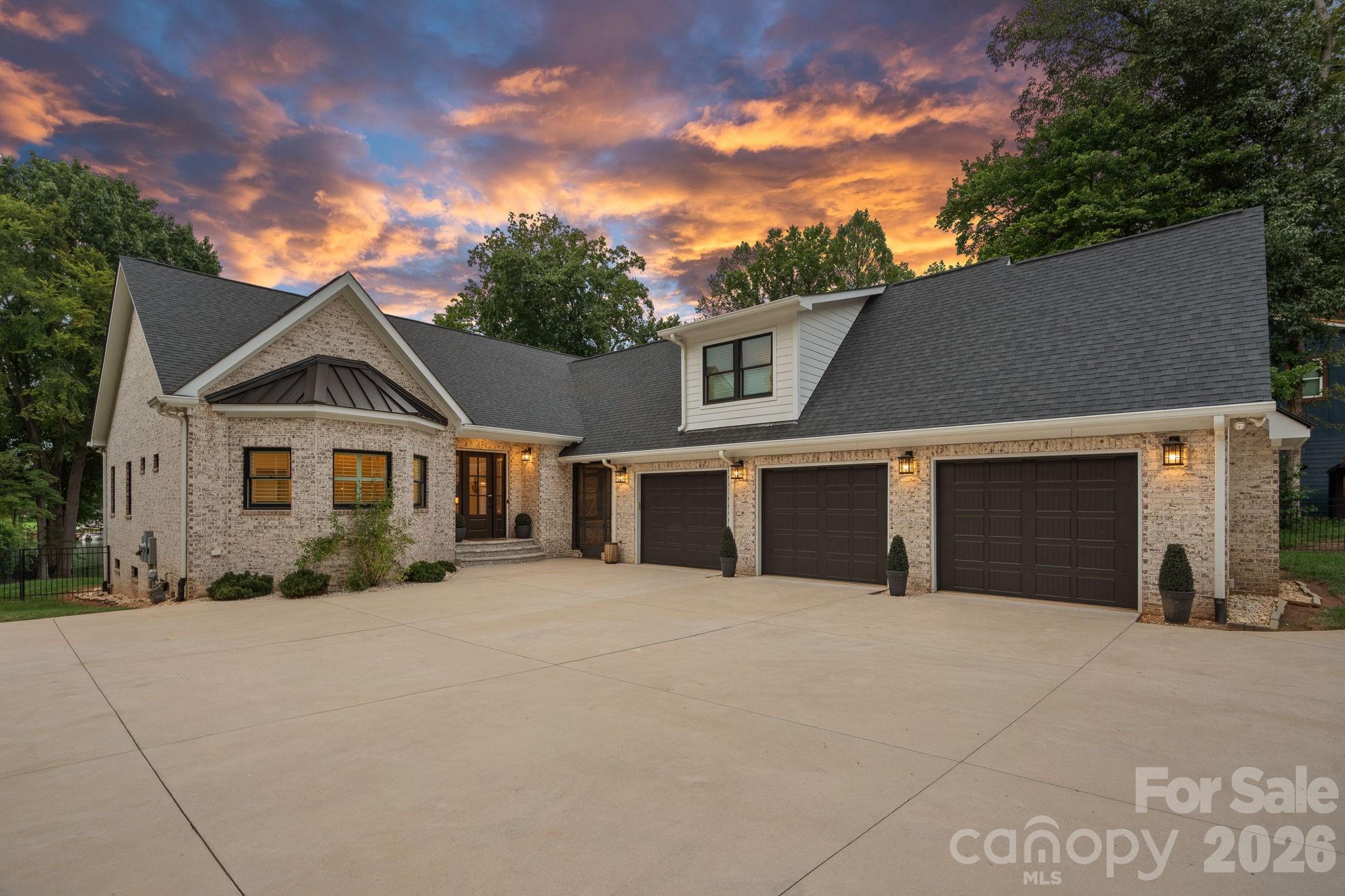 160 Malibu Road Property Photo 1