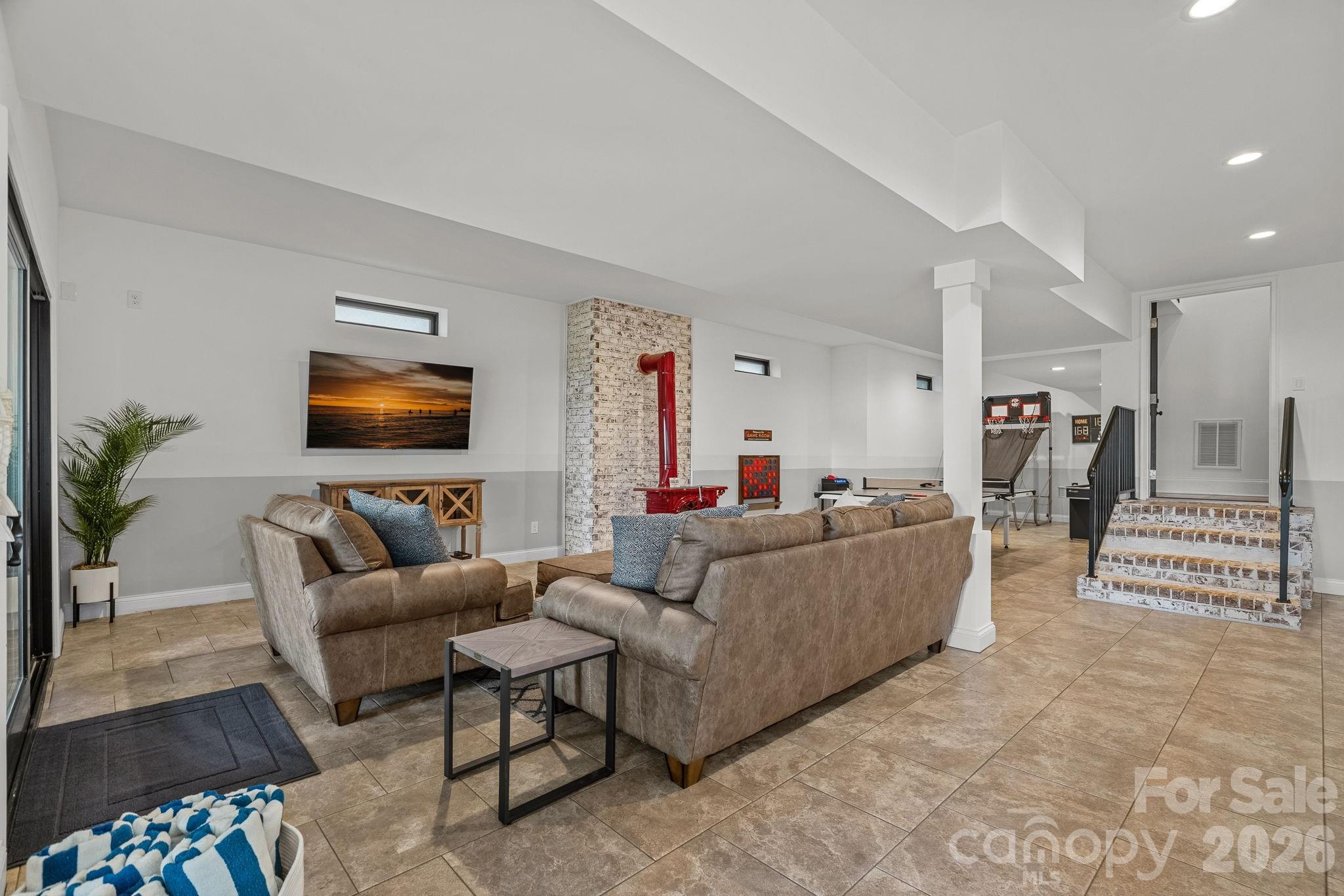 160 Malibu Road Property Photo 25
