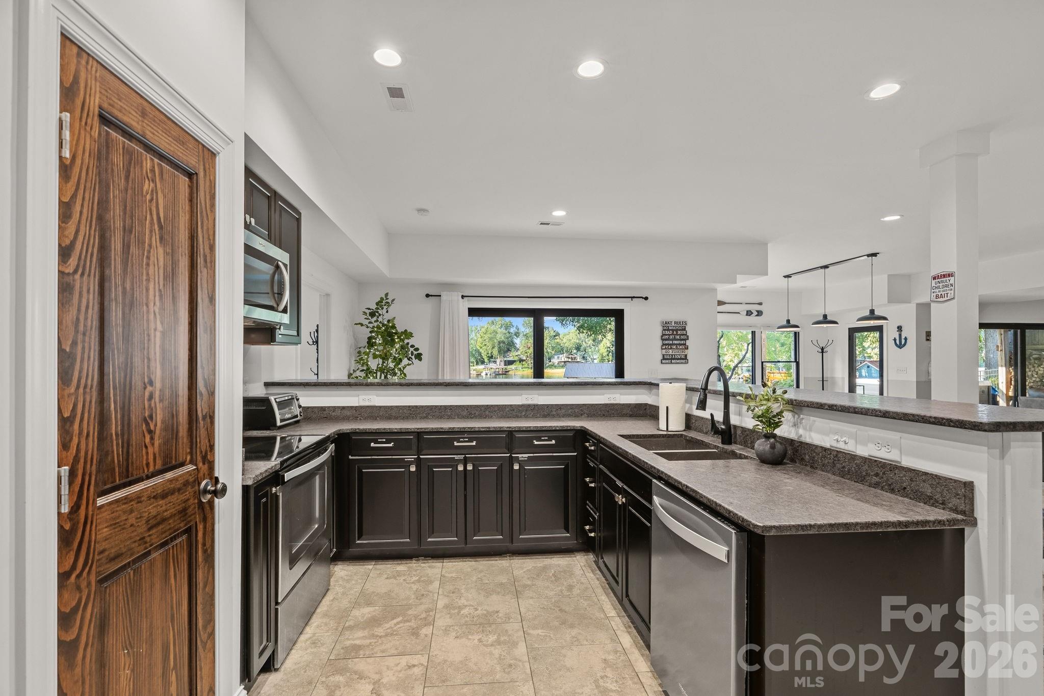 160 Malibu Road Property Photo 29