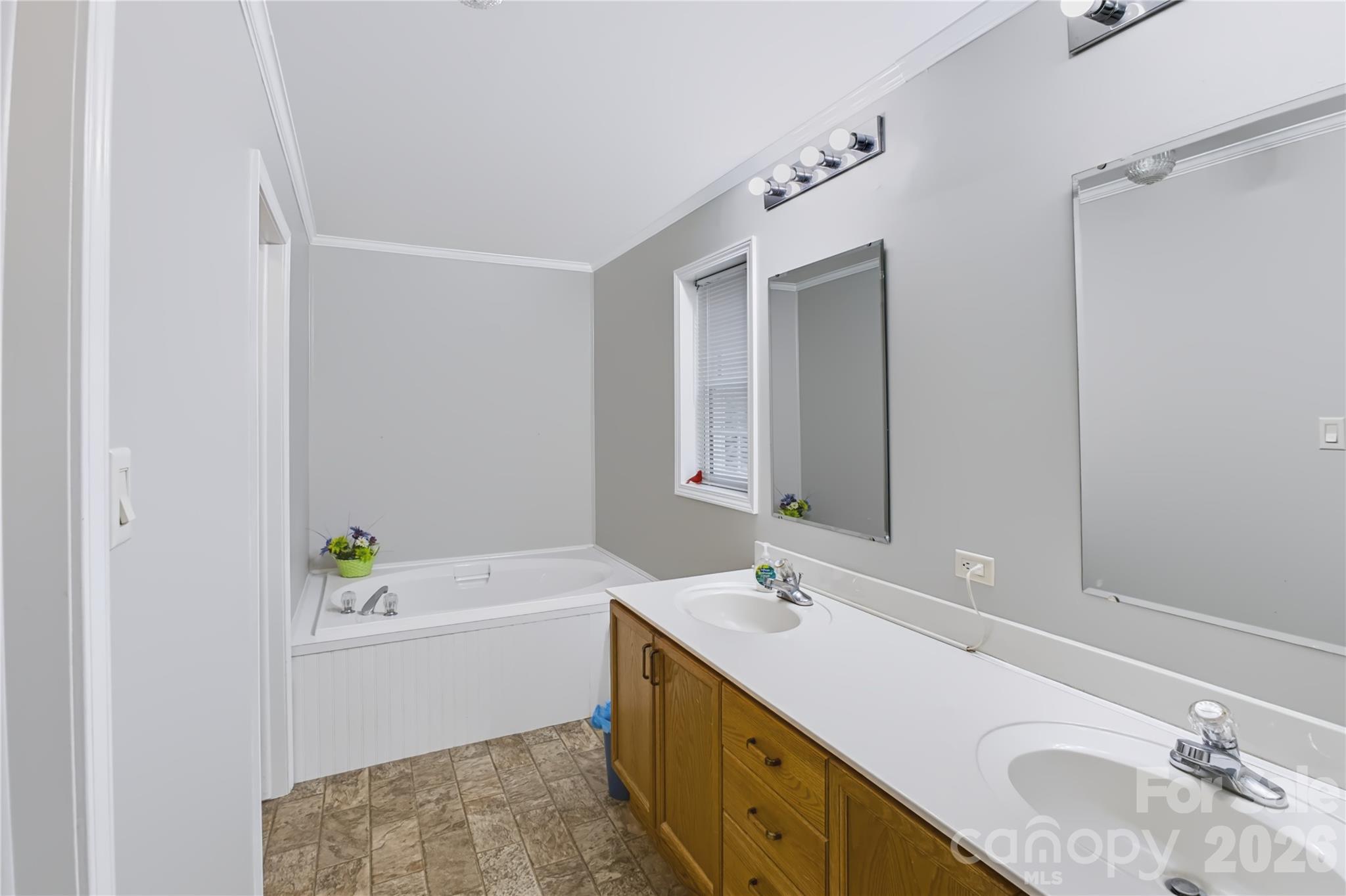 8137 Rowe Street Property Photo 11