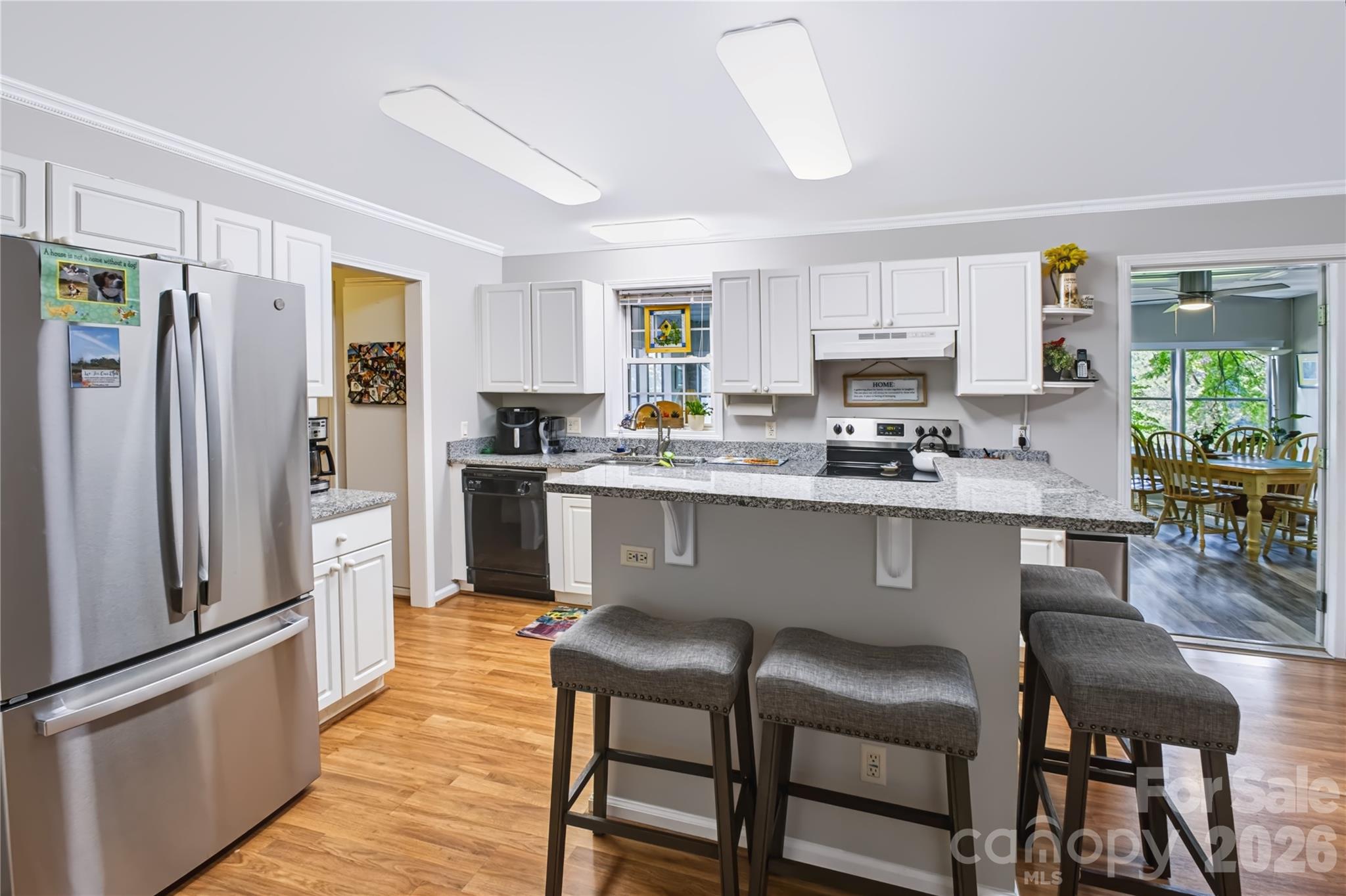 8137 Rowe Street Property Photo 28