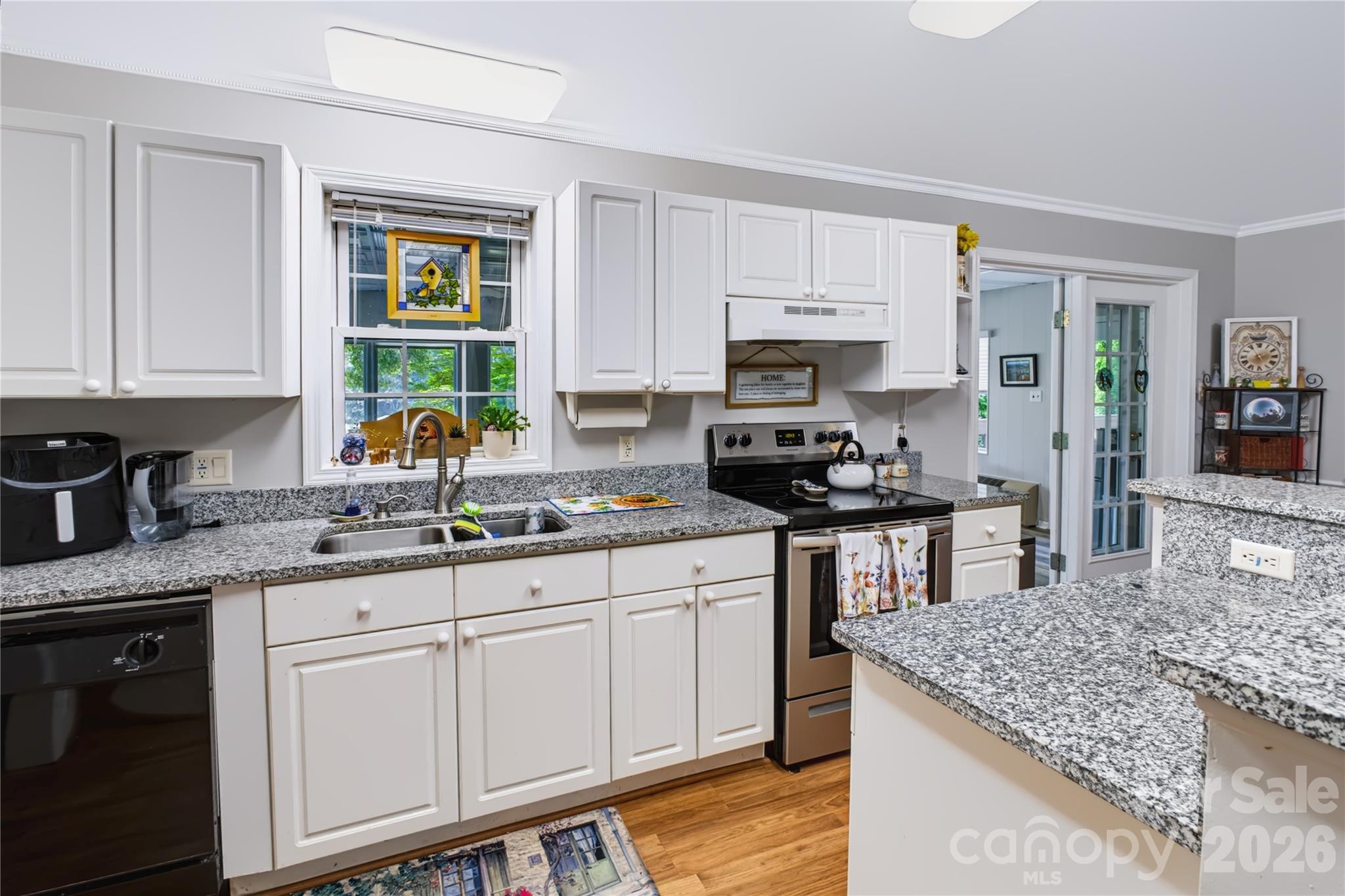 8137 Rowe Street Property Photo 29