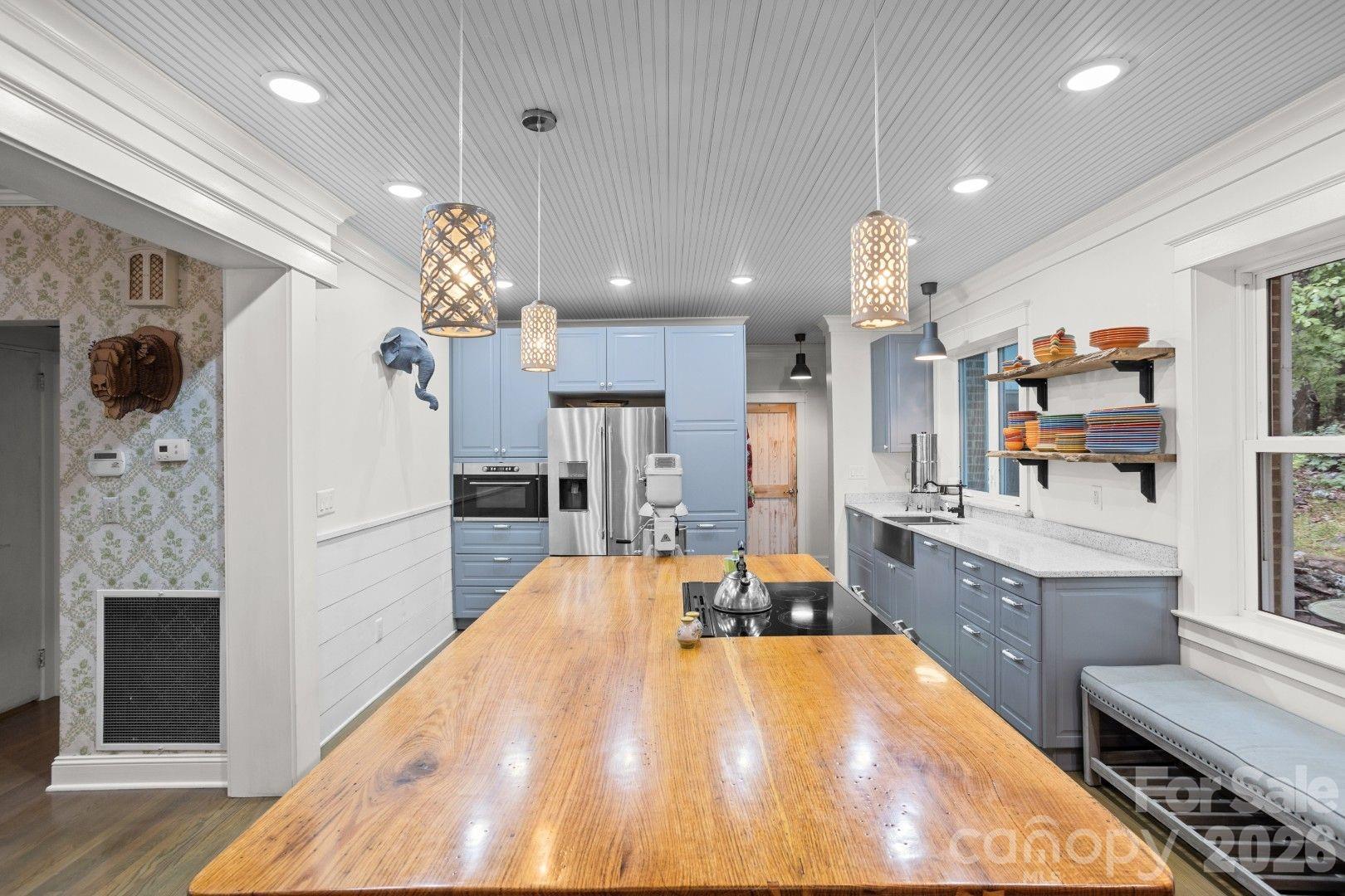 301 Carolina Avenue Property Photo 7