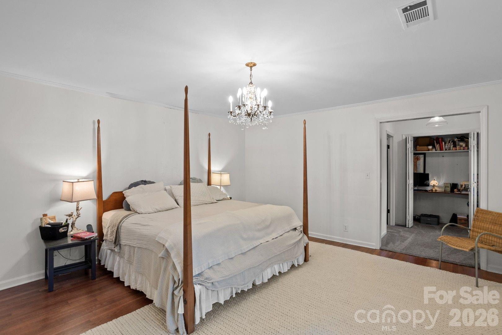 301 Carolina Avenue Property Photo 15