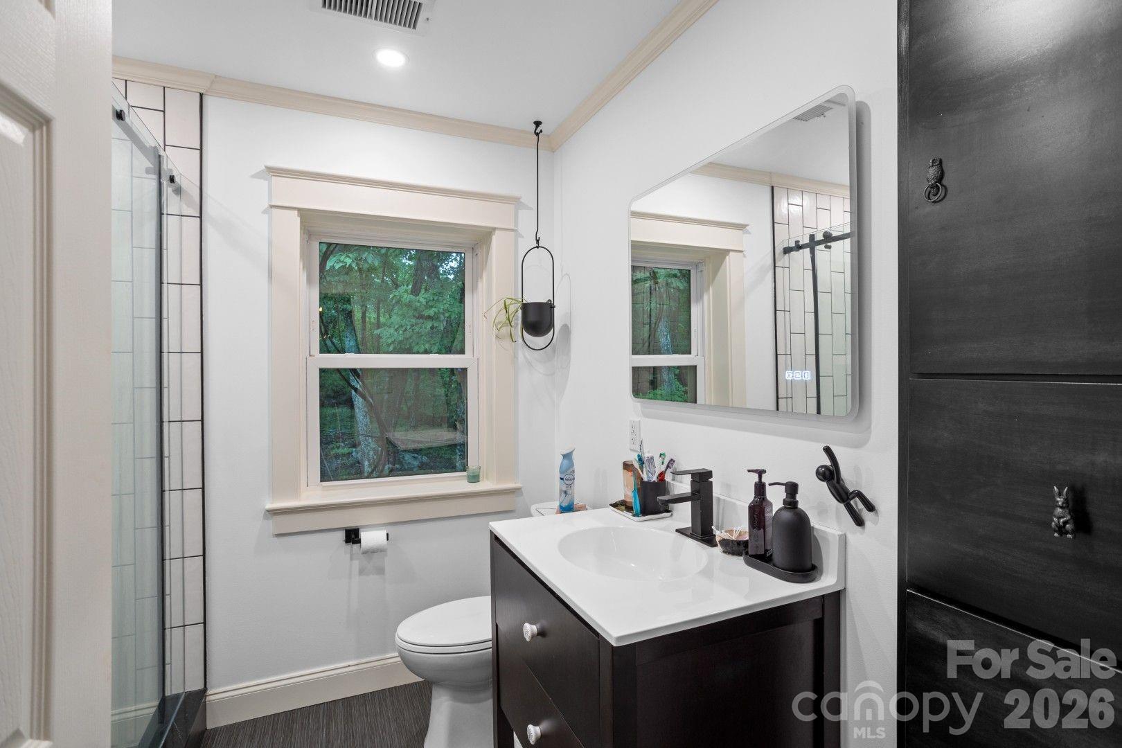 301 Carolina Avenue Property Photo 25
