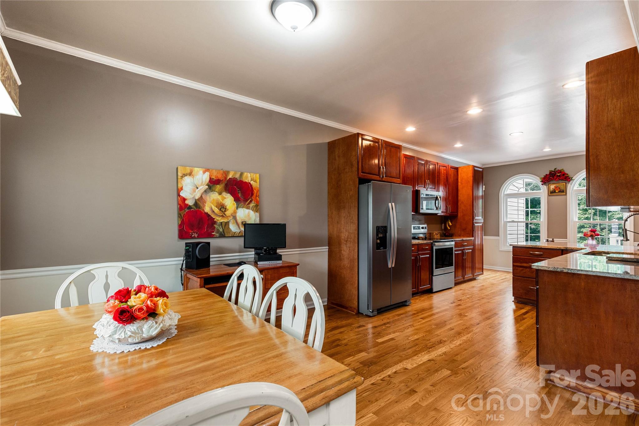 901 Clover Park Drive Property Photo 13