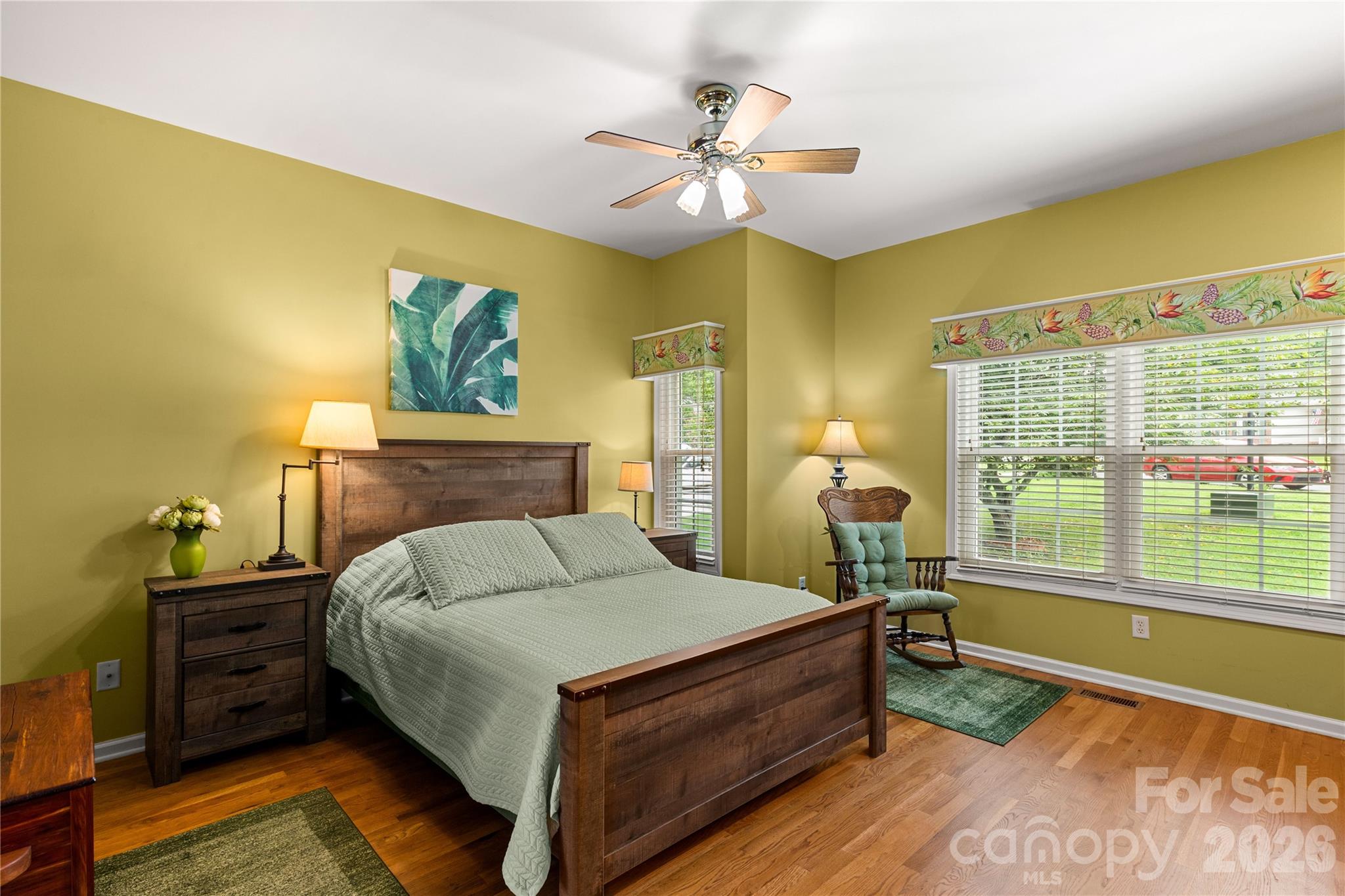 901 Clover Park Drive Property Photo 18