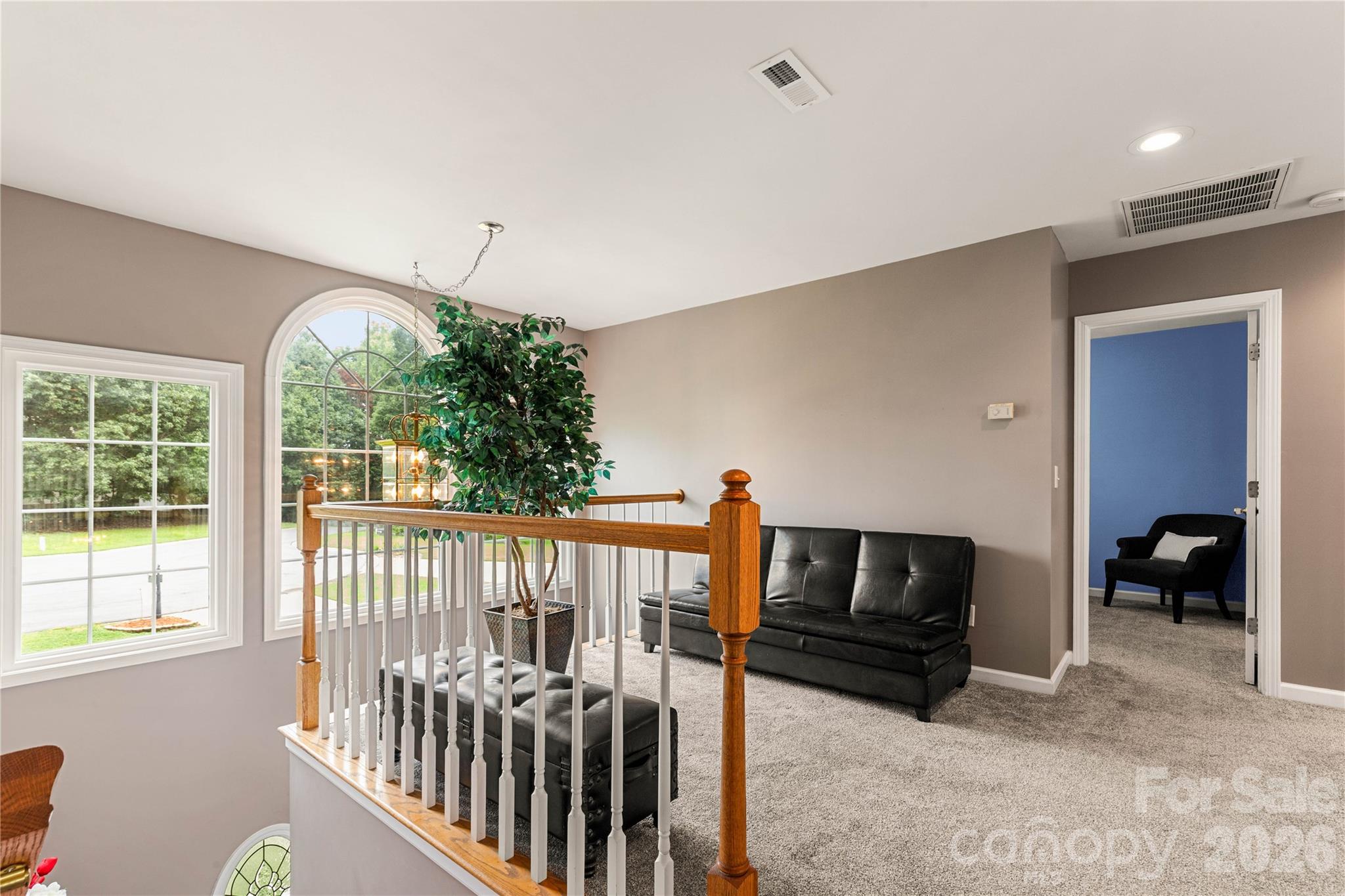 901 Clover Park Drive Property Photo 23