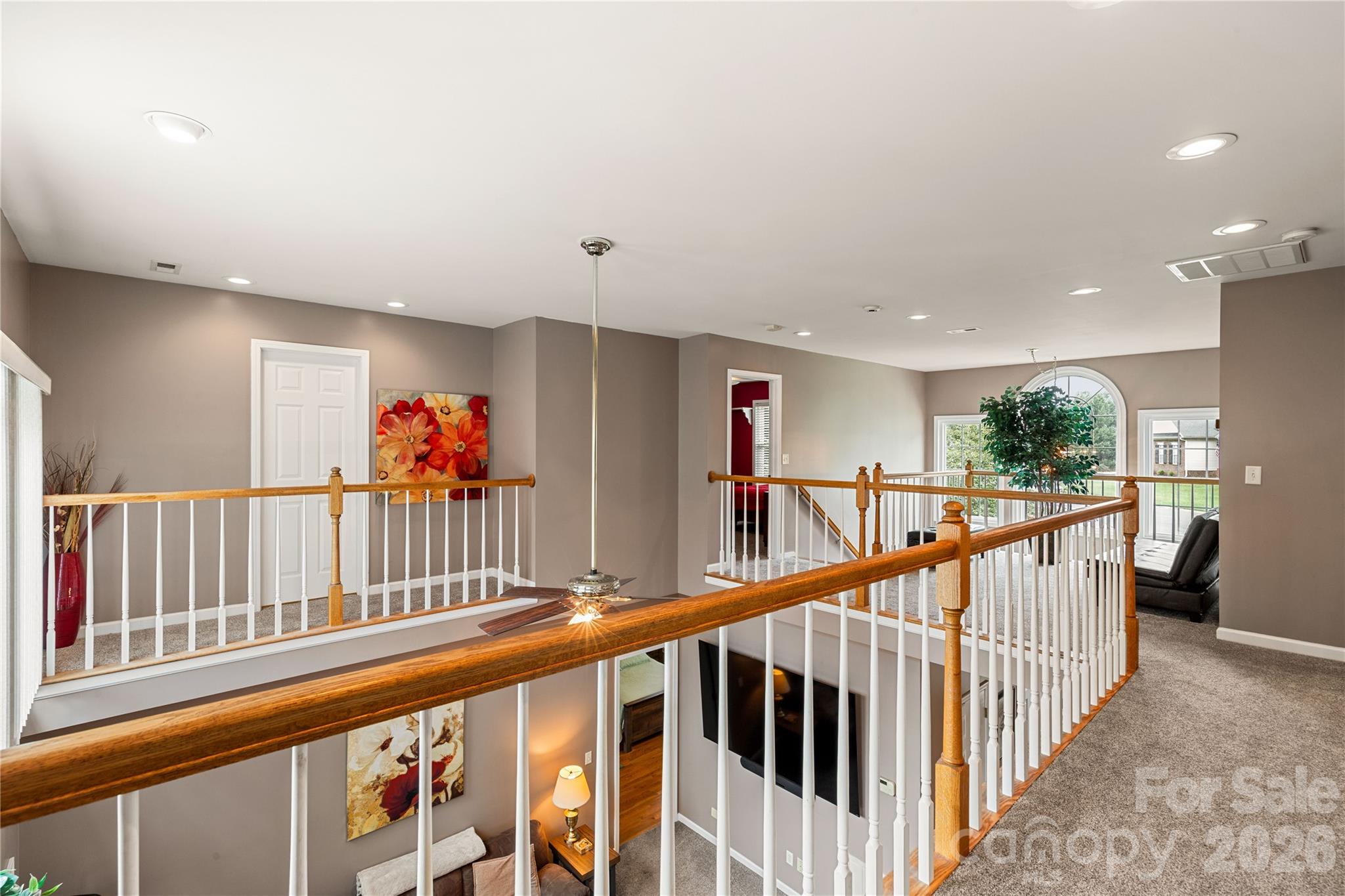901 Clover Park Drive Property Photo 25