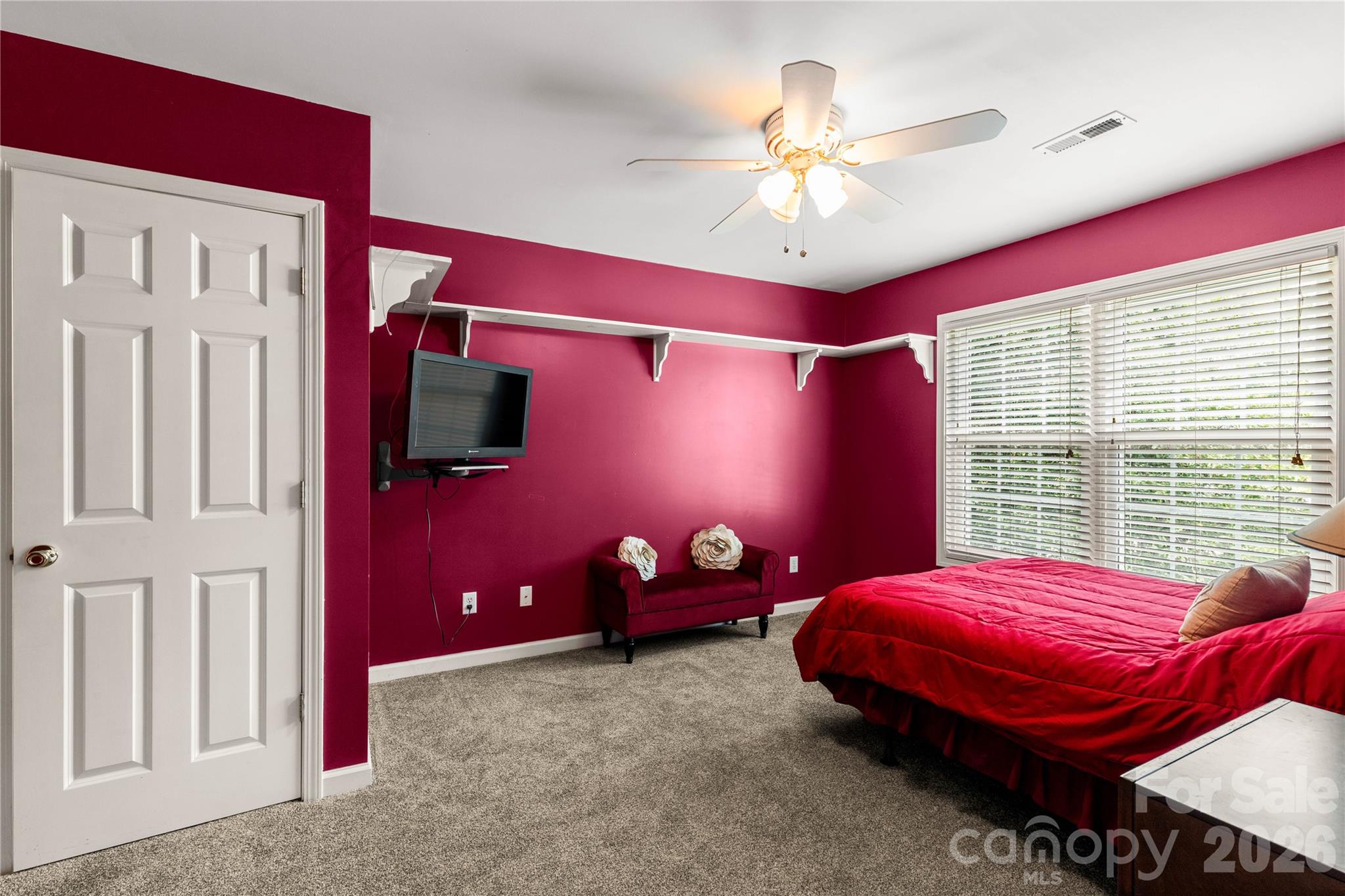 901 Clover Park Drive Property Photo 26