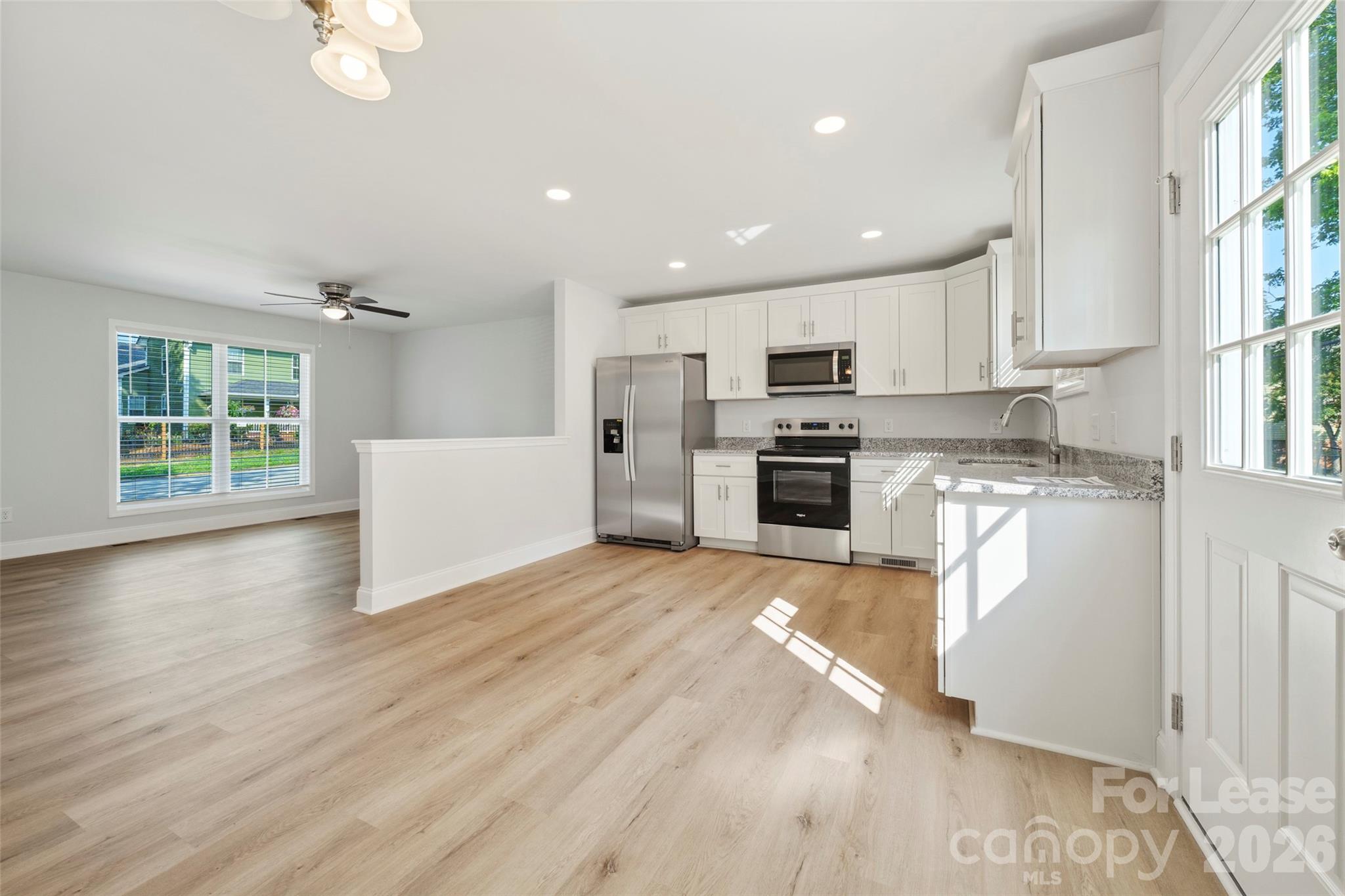 702 Park Avenue Property Photo 6